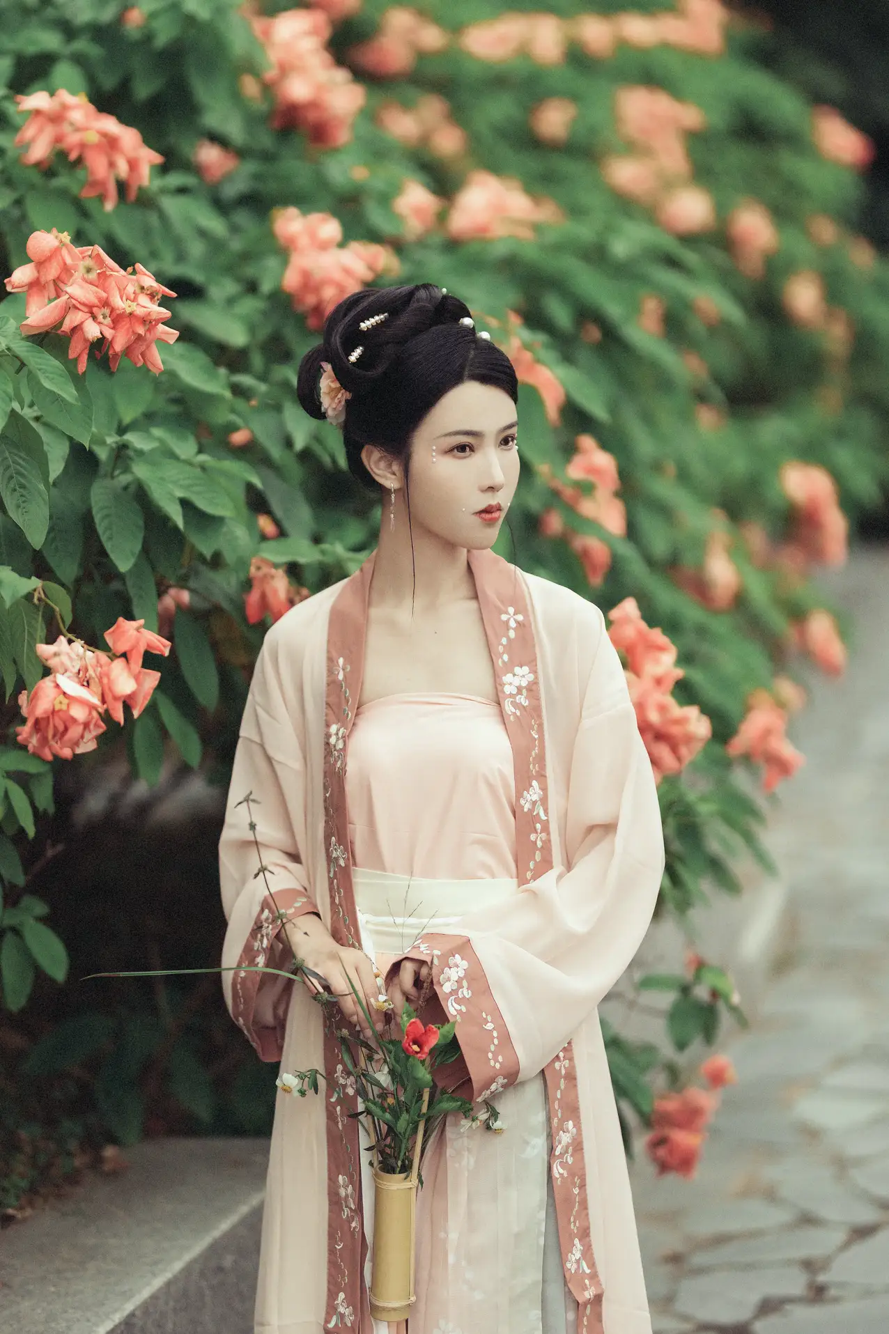 [艺图语] 2022.01.04 Vol.583 – 花期不待 三重子#[27P]-14