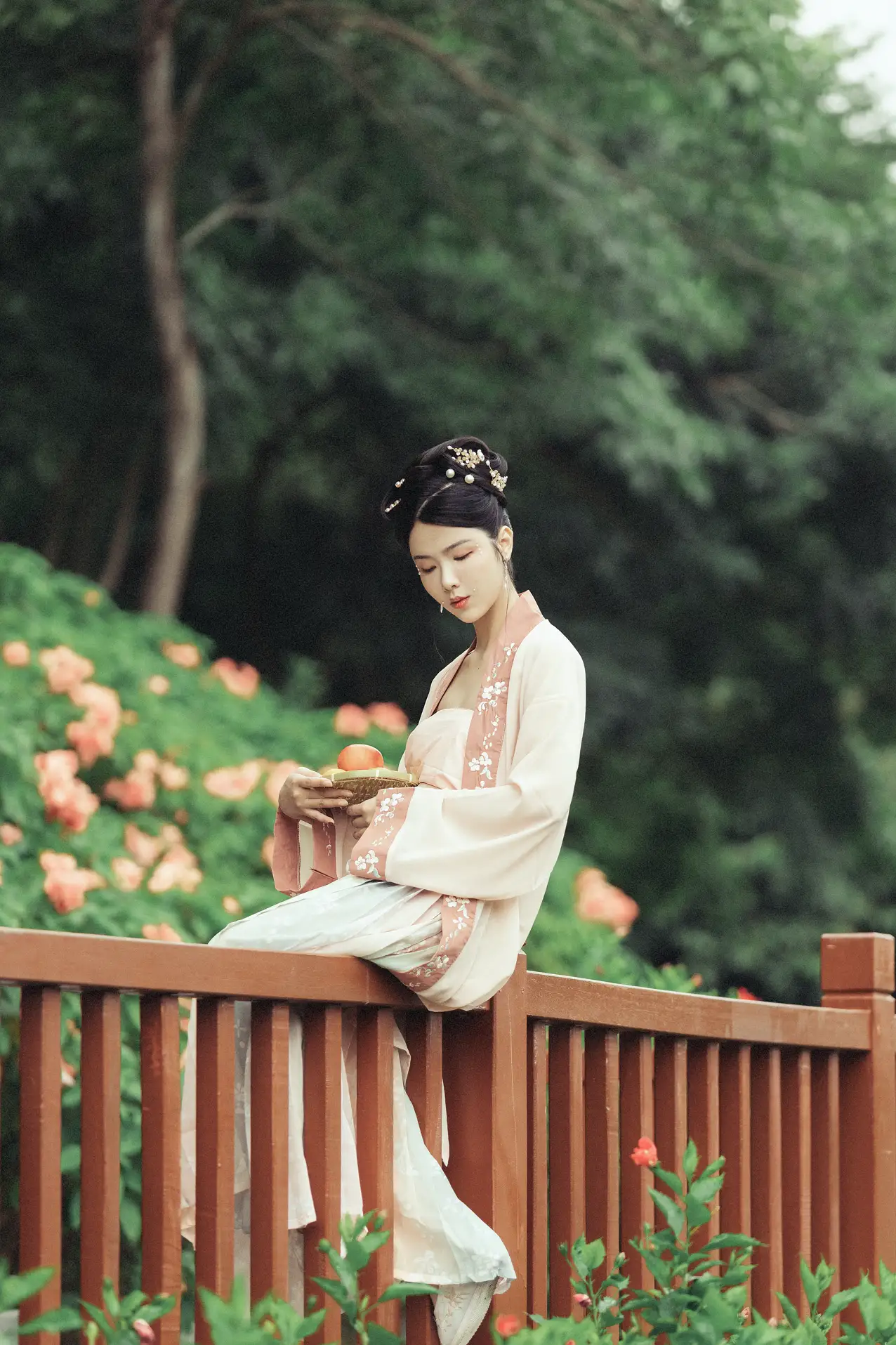 [艺图语] 2022.01.04 Vol.583 – 花期不待 三重子#[27P]-16