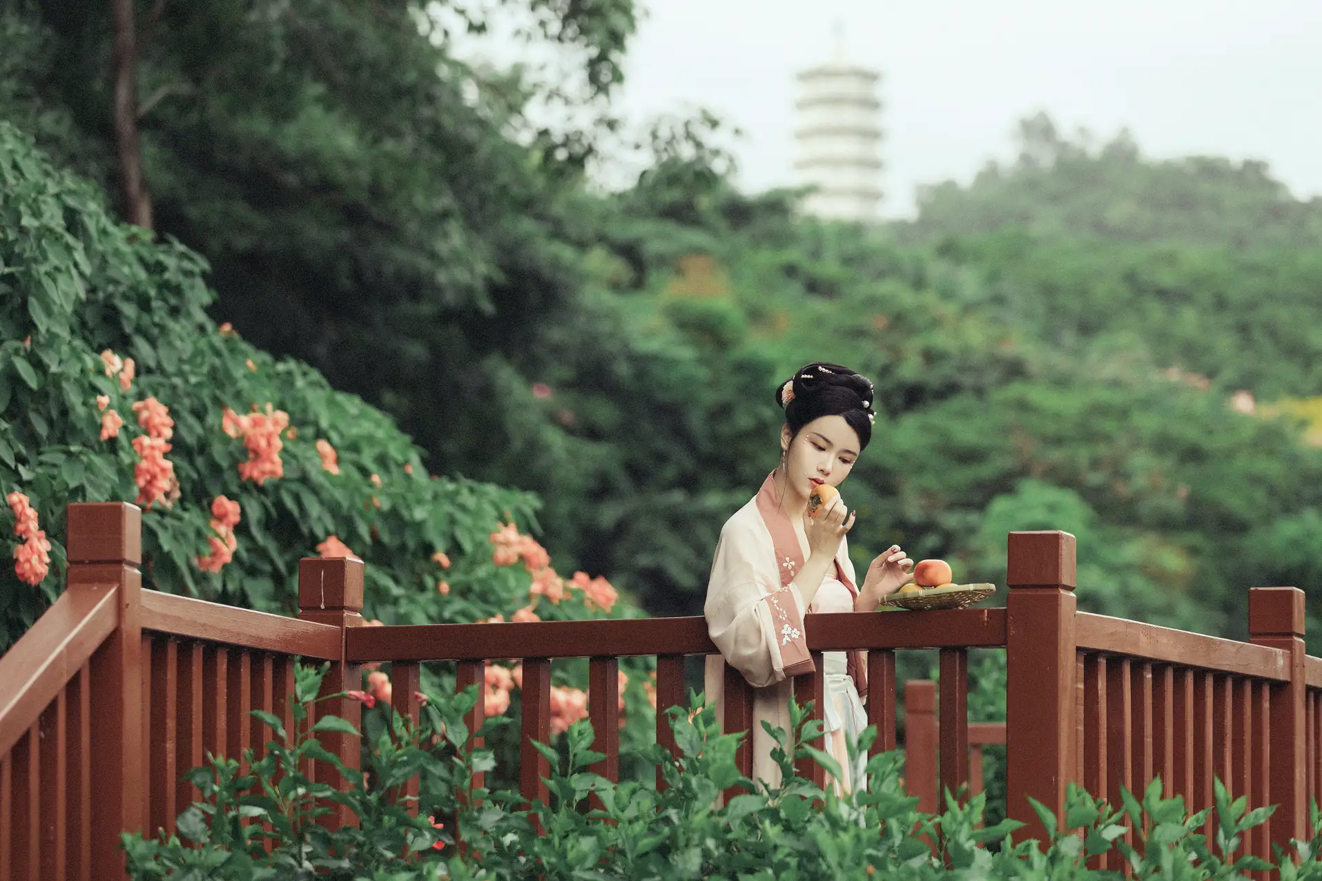 [艺图语] 2022.01.04 Vol.583 – 花期不待 三重子#[27P]-18