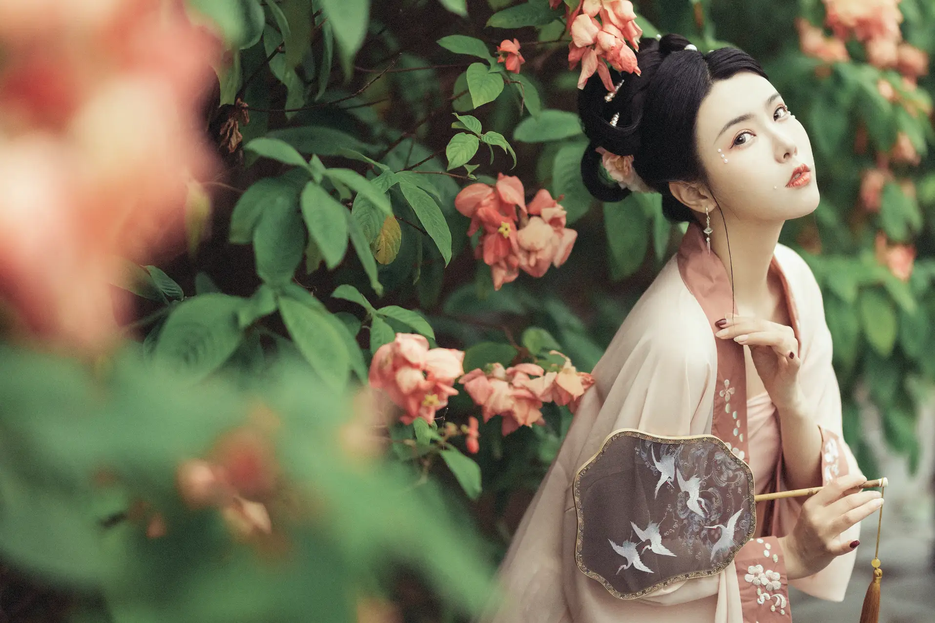 [艺图语] 2022.01.04 Vol.583 – 花期不待 三重子#[27P]-25