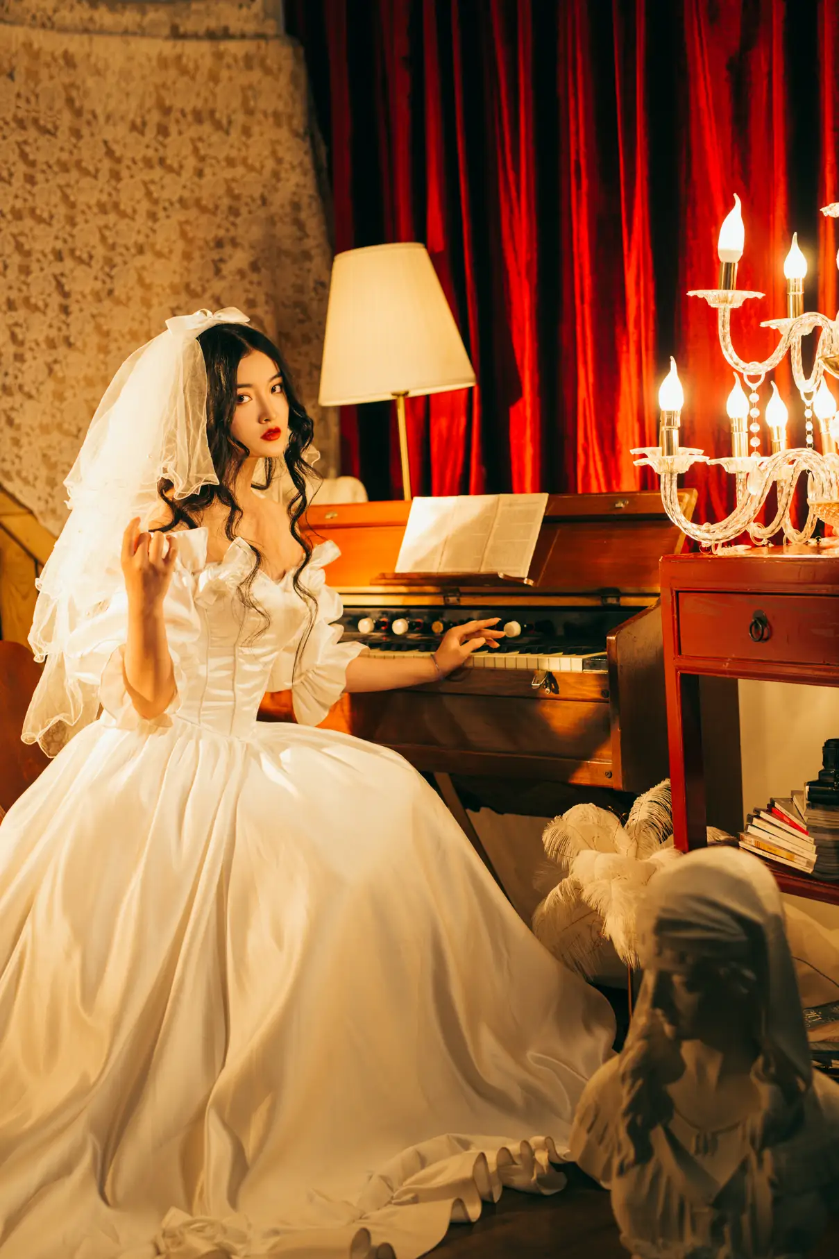 [艺图语] 2022.07.26 Vol.1546 – 一个人的婚纱 玲兰#[22P]-13