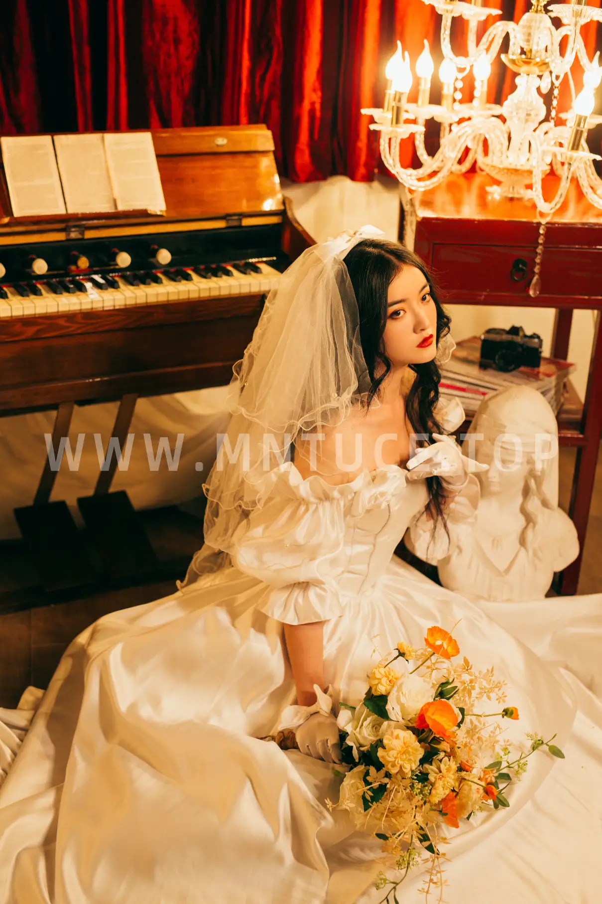 [艺图语] 2022.07.26 Vol.1546 – 一个人的婚纱 玲兰#[22P]-18