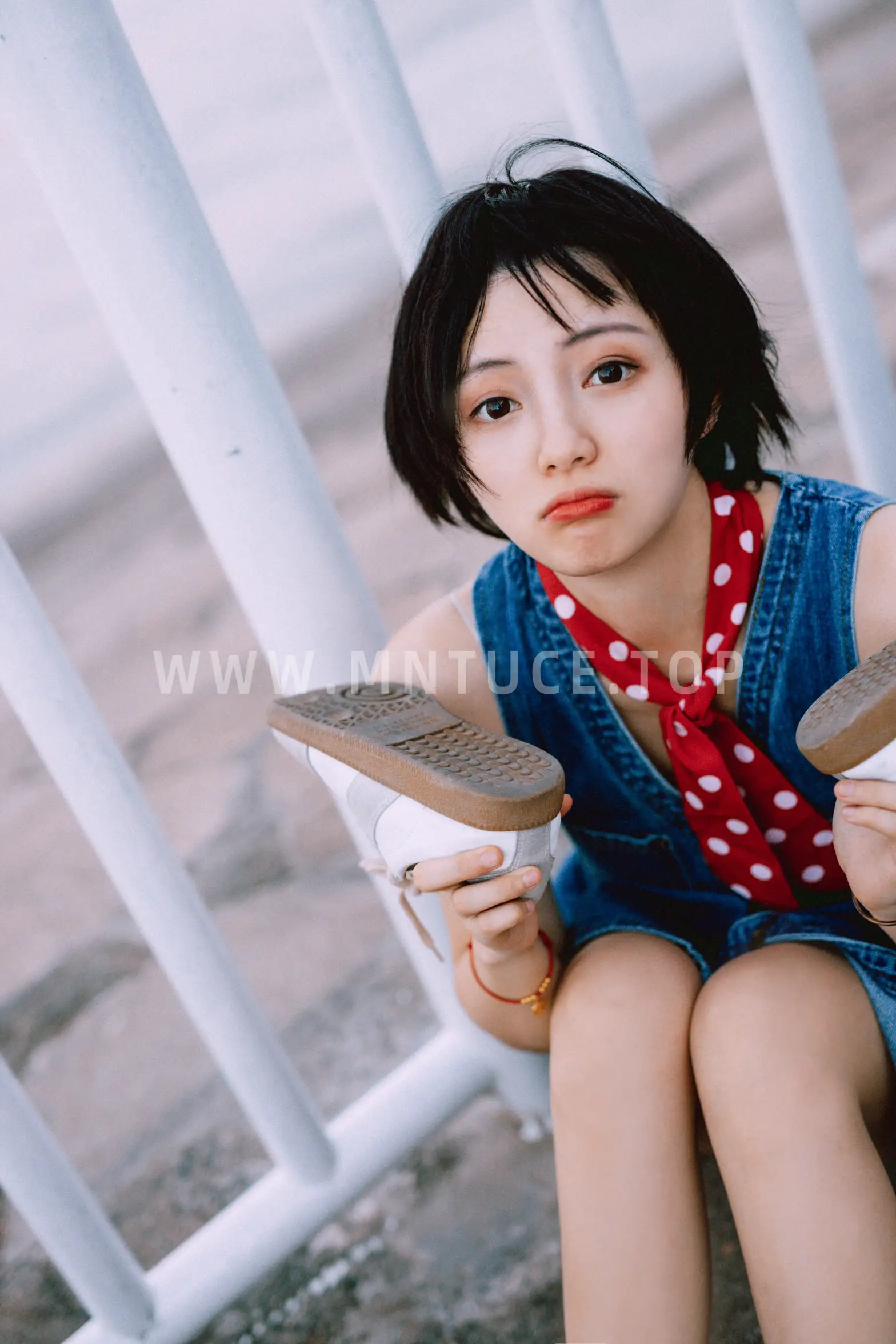 [艺图语] 2021.11.27 Vol.476 – 短发女孩 黎美汐#[31P]-19