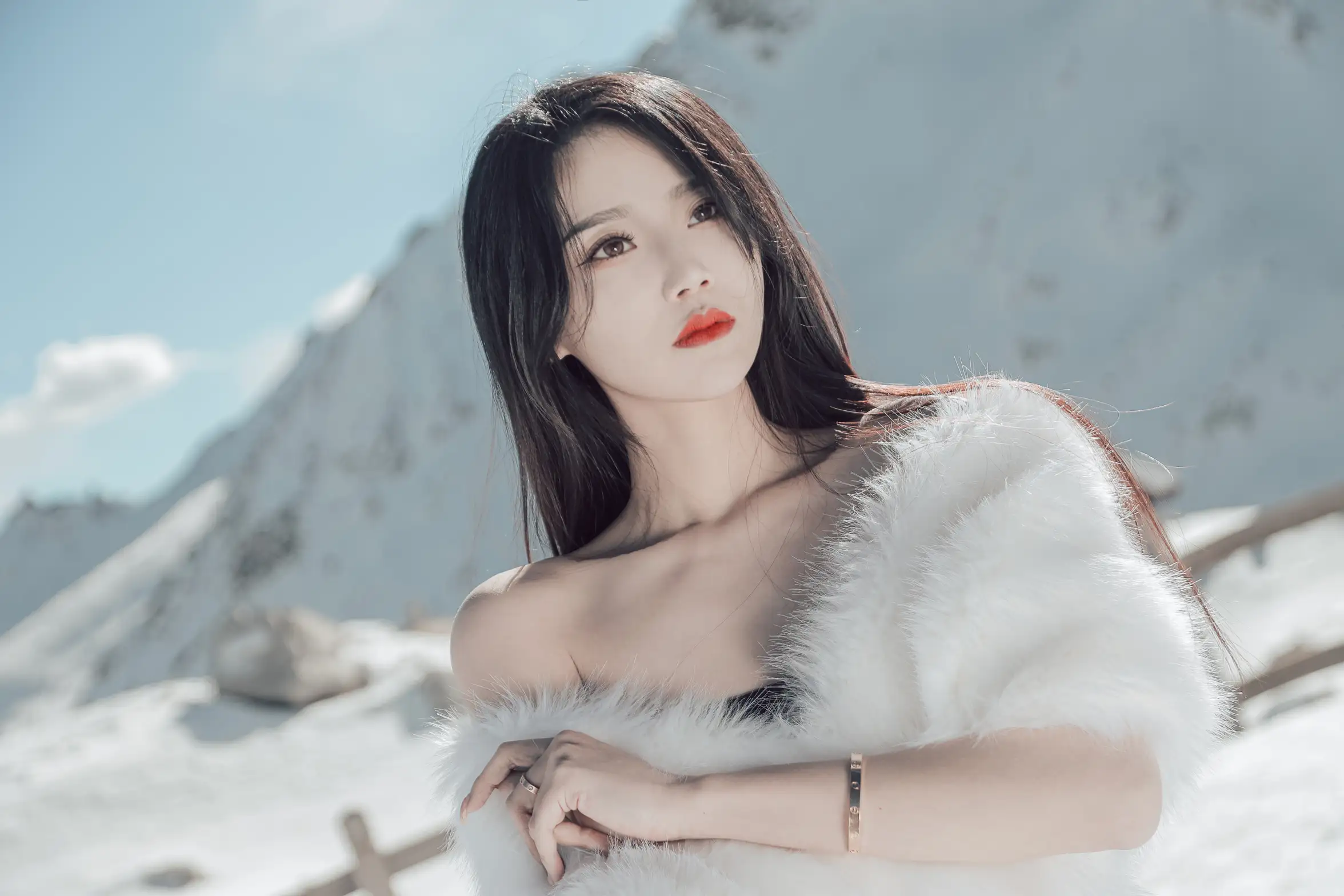 [艺图语] 2022.06.21 Vol.1243 – 冰雪之巅 婷婷#[34P]-21