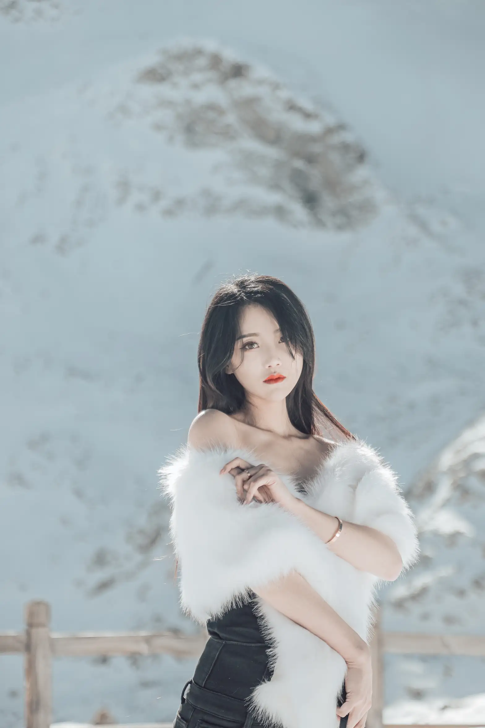 [艺图语] 2022.06.21 Vol.1243 – 冰雪之巅 婷婷#[34P]-28