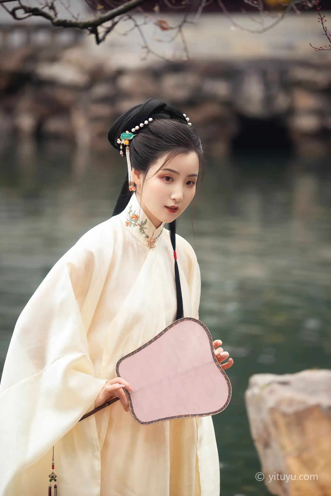 [艺图语] 2021.05.10 Vol.053 – 玉兰 金儿#[23P]-23
