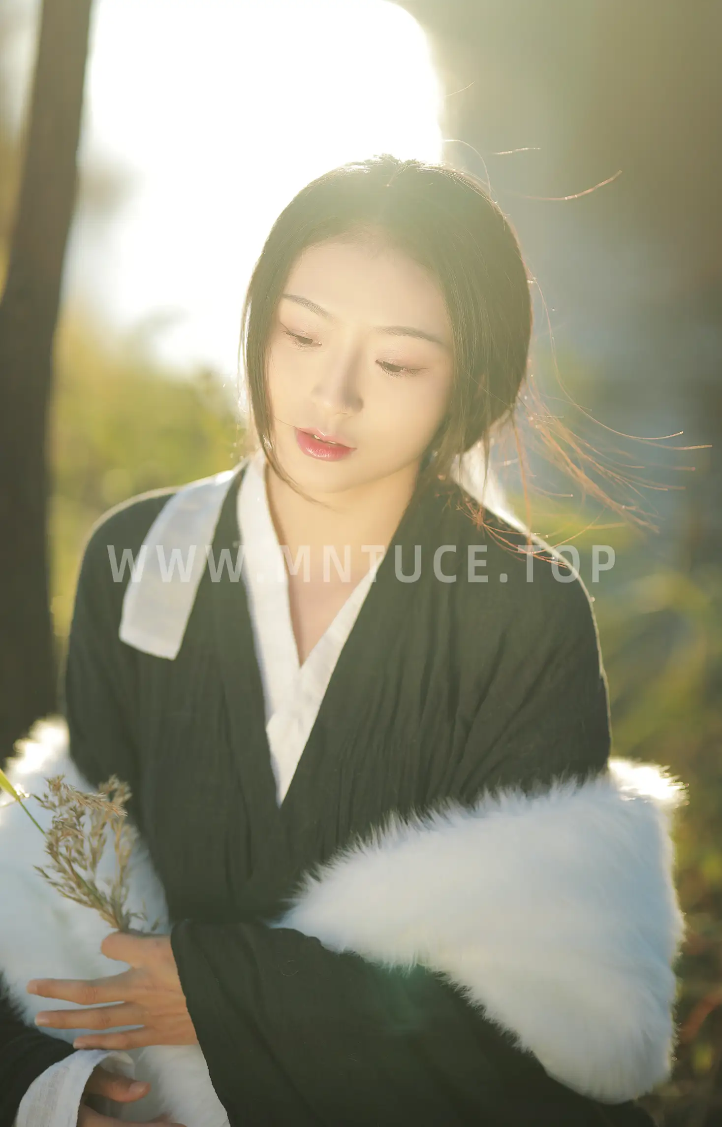 [艺图语] 2022.07.15 Vol.1484 – 落日余晖 nya酱的铃铛铛#[36P]-19