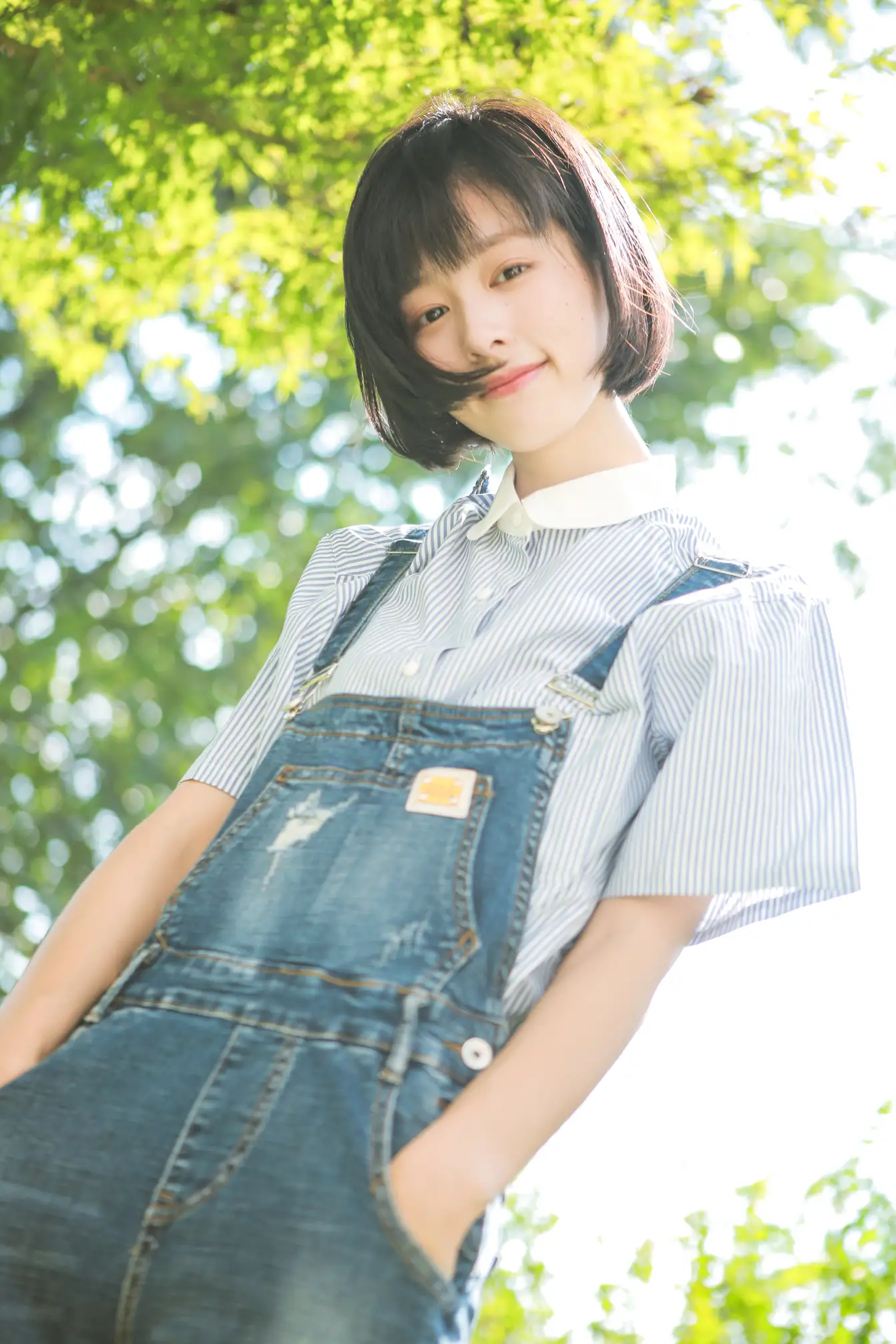 [艺图语] 2022.06.02 Vol.1062 – 去拥抱一夏天的风 万粘青#[30P]-11