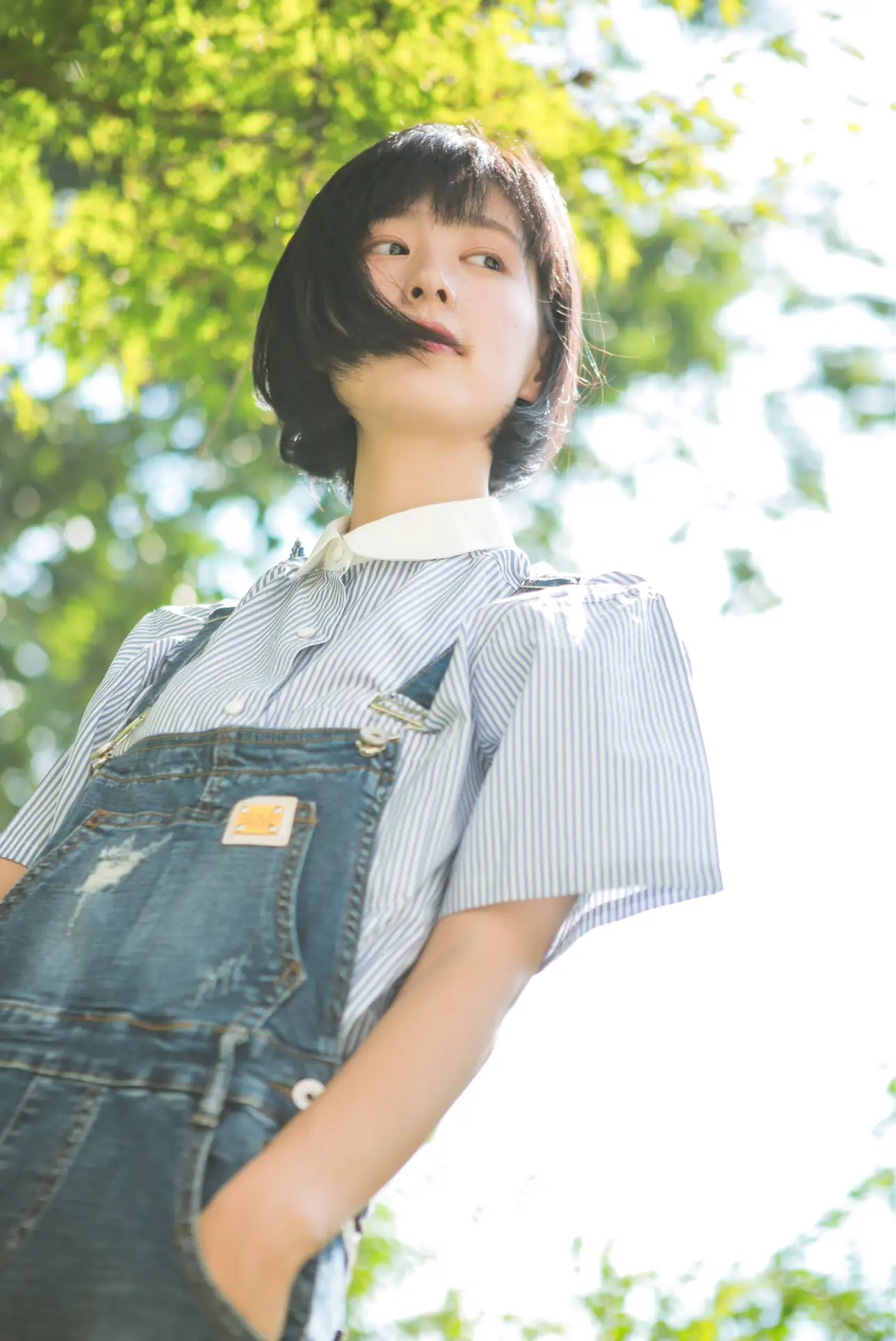 [艺图语] 2022.06.02 Vol.1062 – 去拥抱一夏天的风 万粘青#[30P]-12