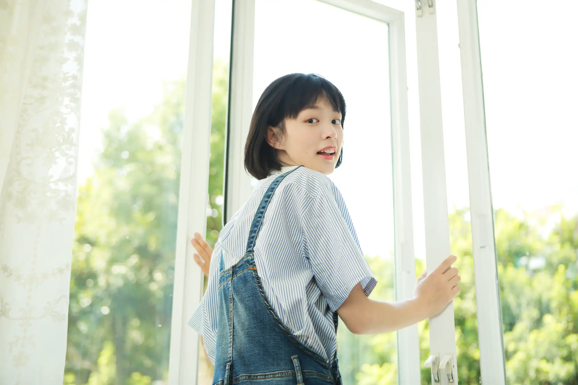 [艺图语] 2022.06.02 Vol.1062 – 去拥抱一夏天的风 万粘青#[30P]-26