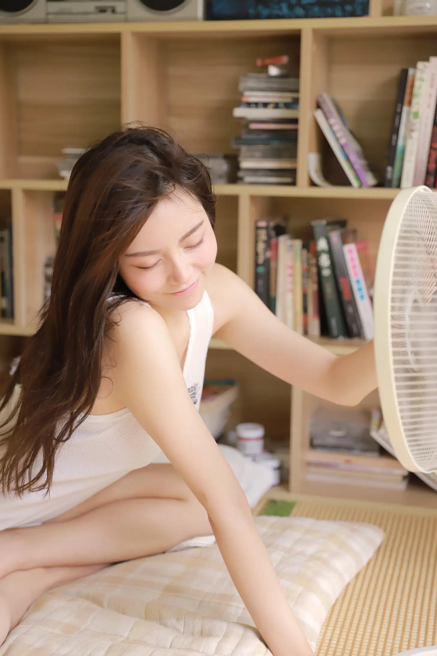 [艺图语] 2021.08.09 Vol.110 – 夏日女友 欣艾#[23P]-13