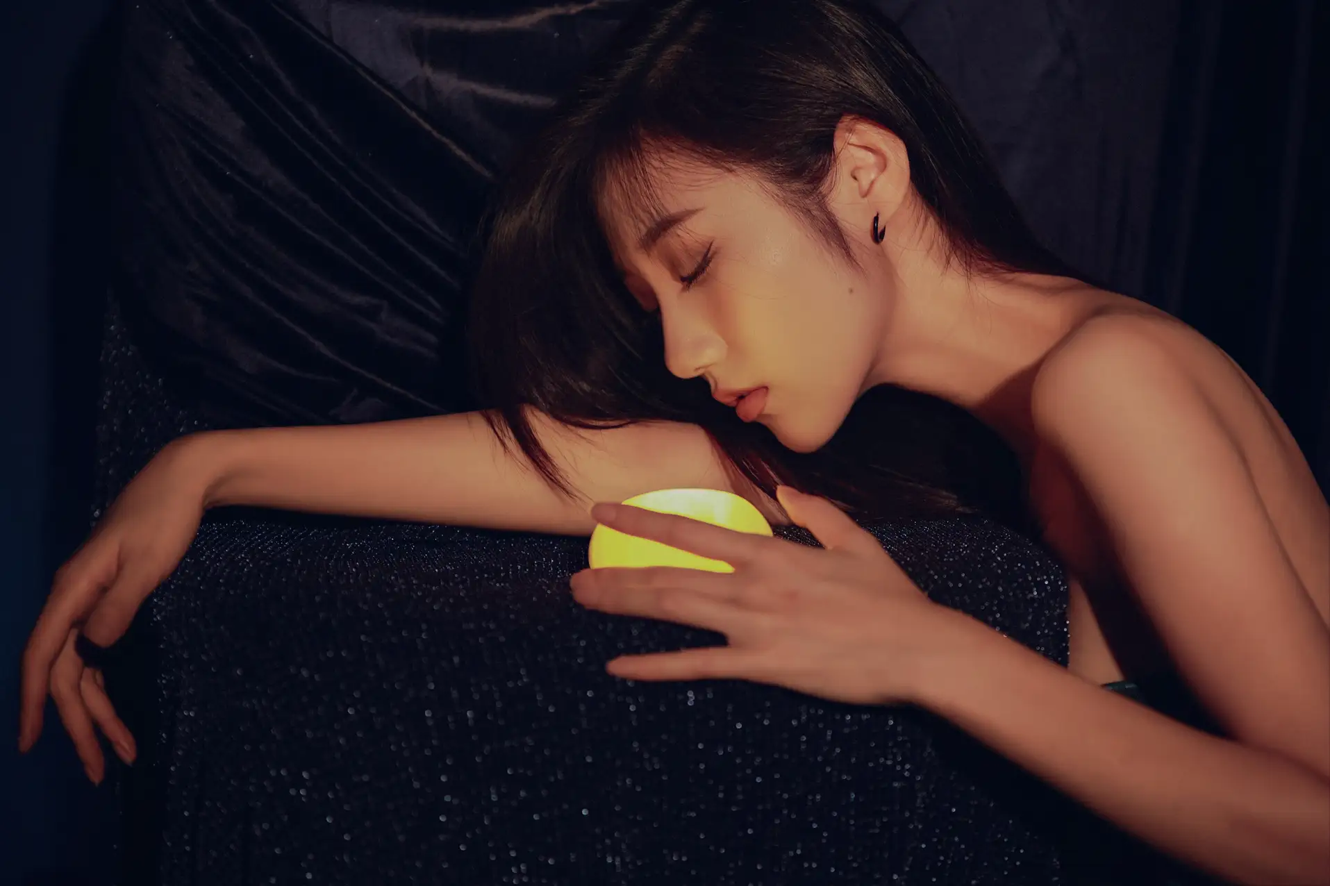 [艺图语] 2022.09.05 Vol.1872 – 孤独星球 阿万#[36P]-1