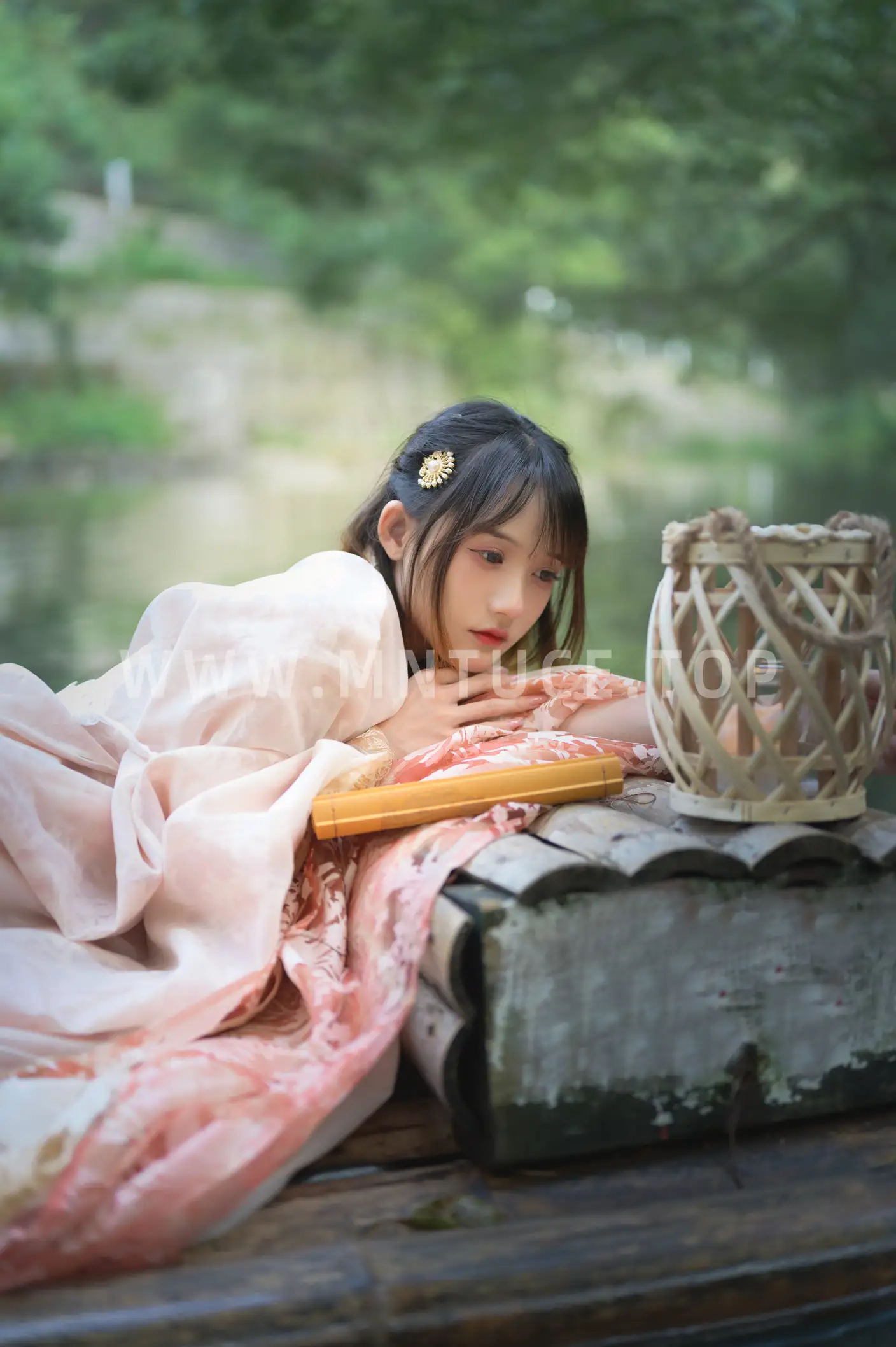 [艺图语] 2022.07.09 Vol.1431 – 烟雨江南 兔子Zzz不吃胡萝卜#[27P]-9