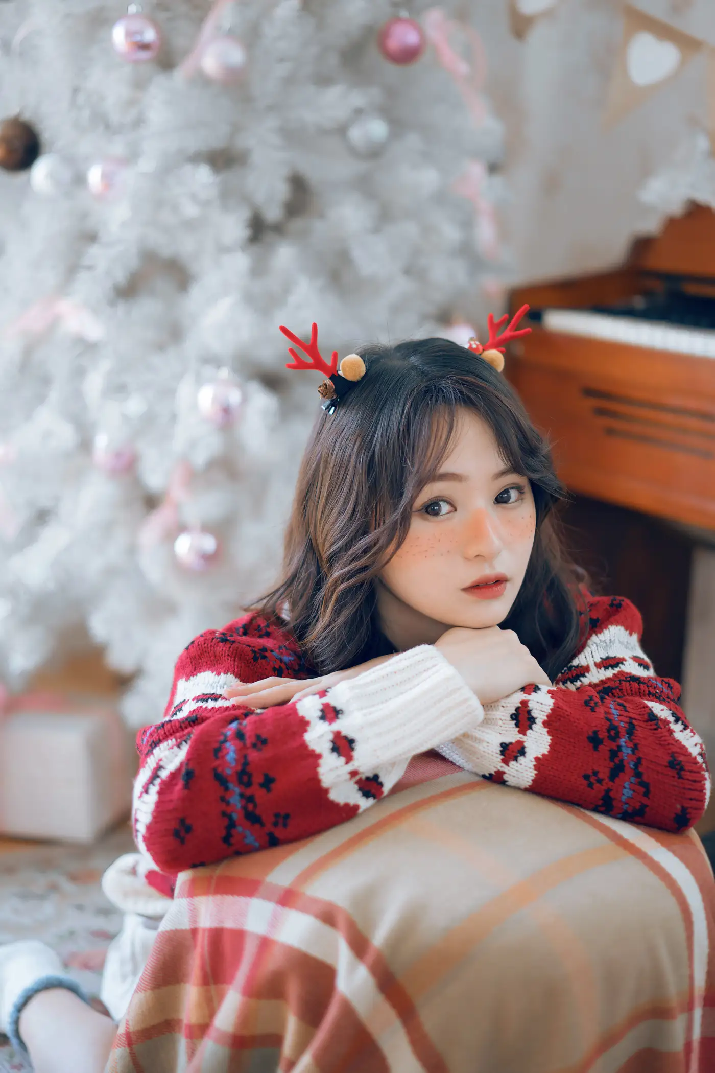 [艺图语] 2022.02.13 Vol.796 – 心田花房 乐丝#[24P]-1