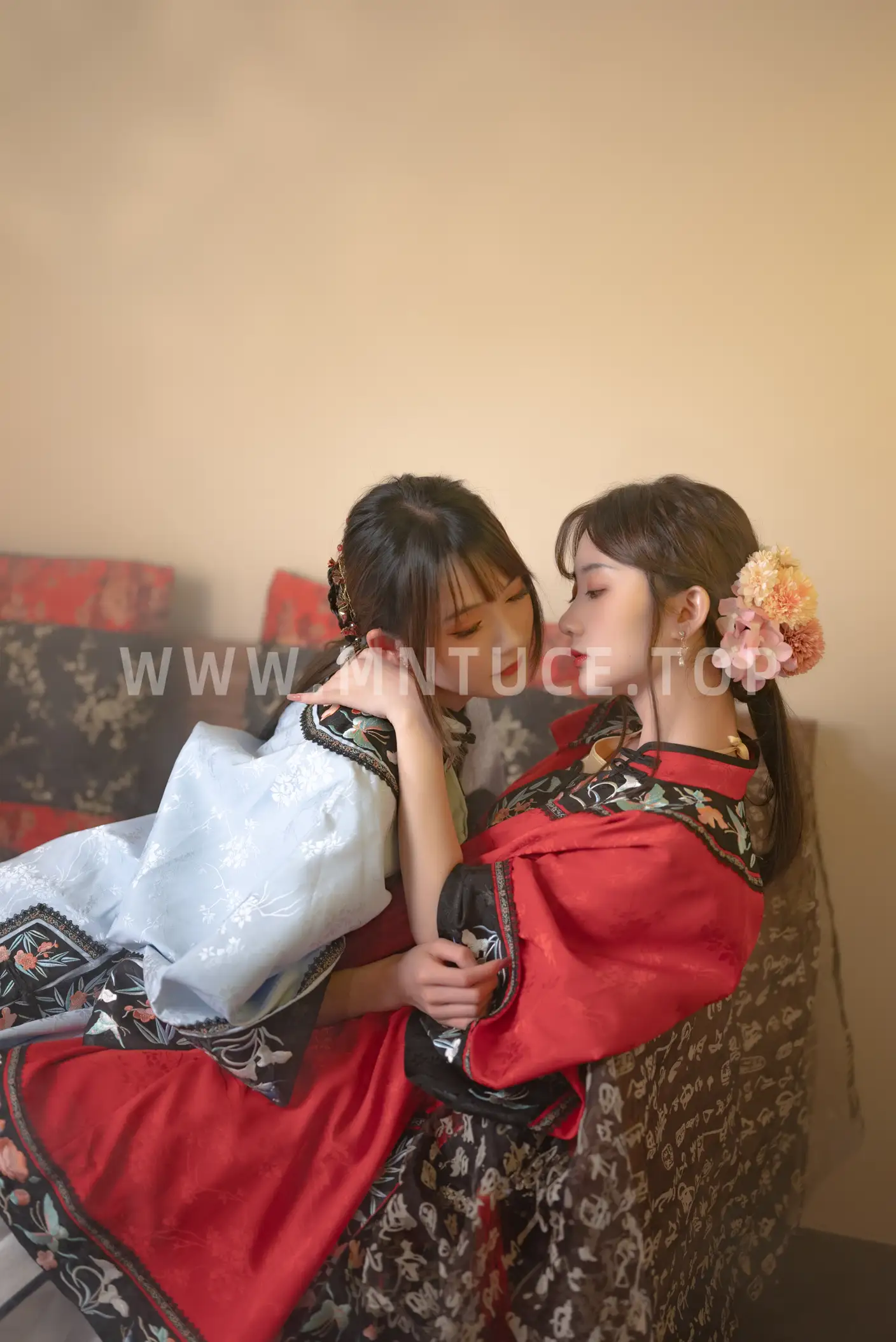 [艺图语] 2022.06.30 Vol.1332 – 深闺 兔子Zzz不吃胡萝卜#[32P]-19
