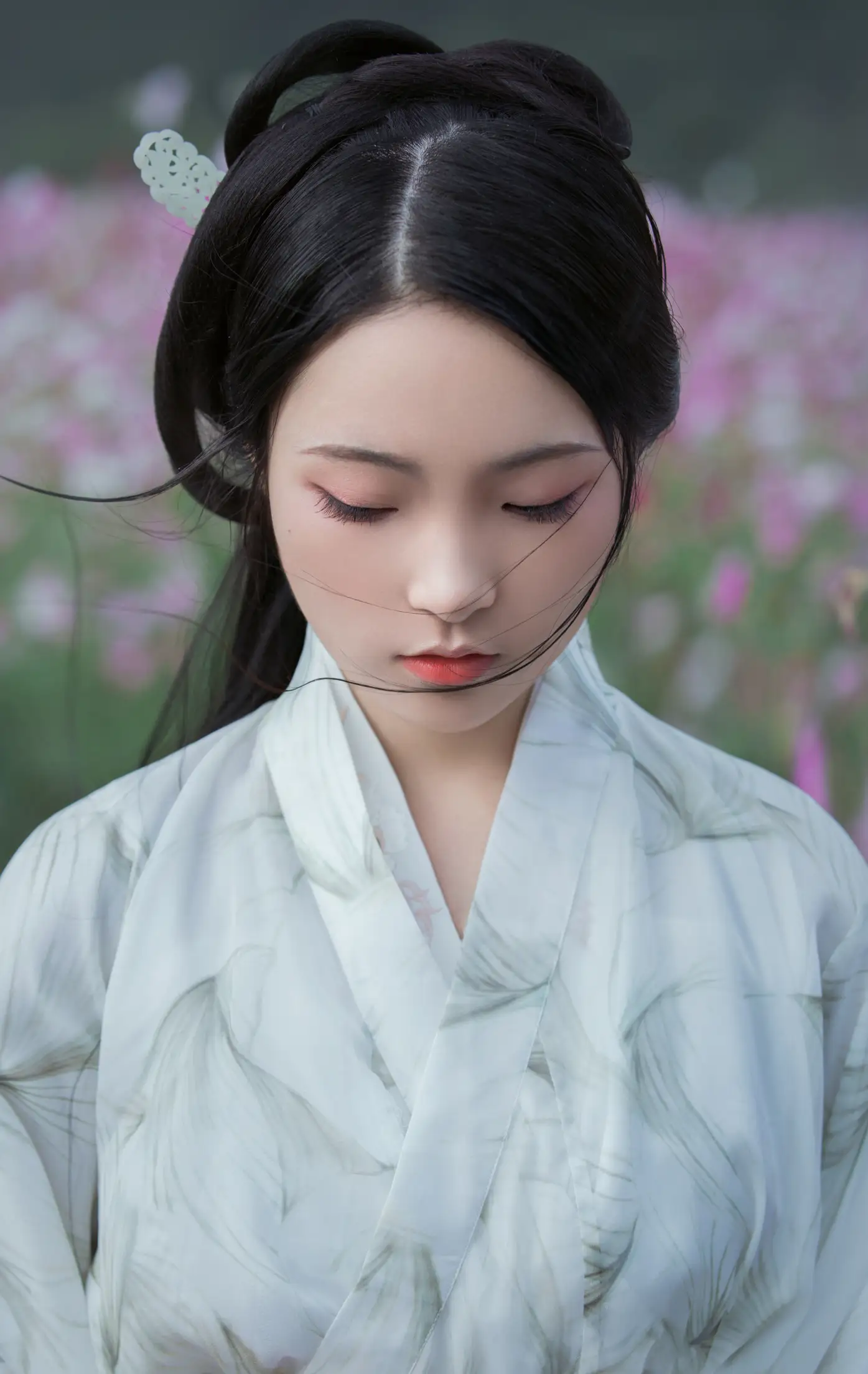 [艺图语] 2022.05.23 Vol.0961 – 娑萝 一个白鹿#[22P]-1