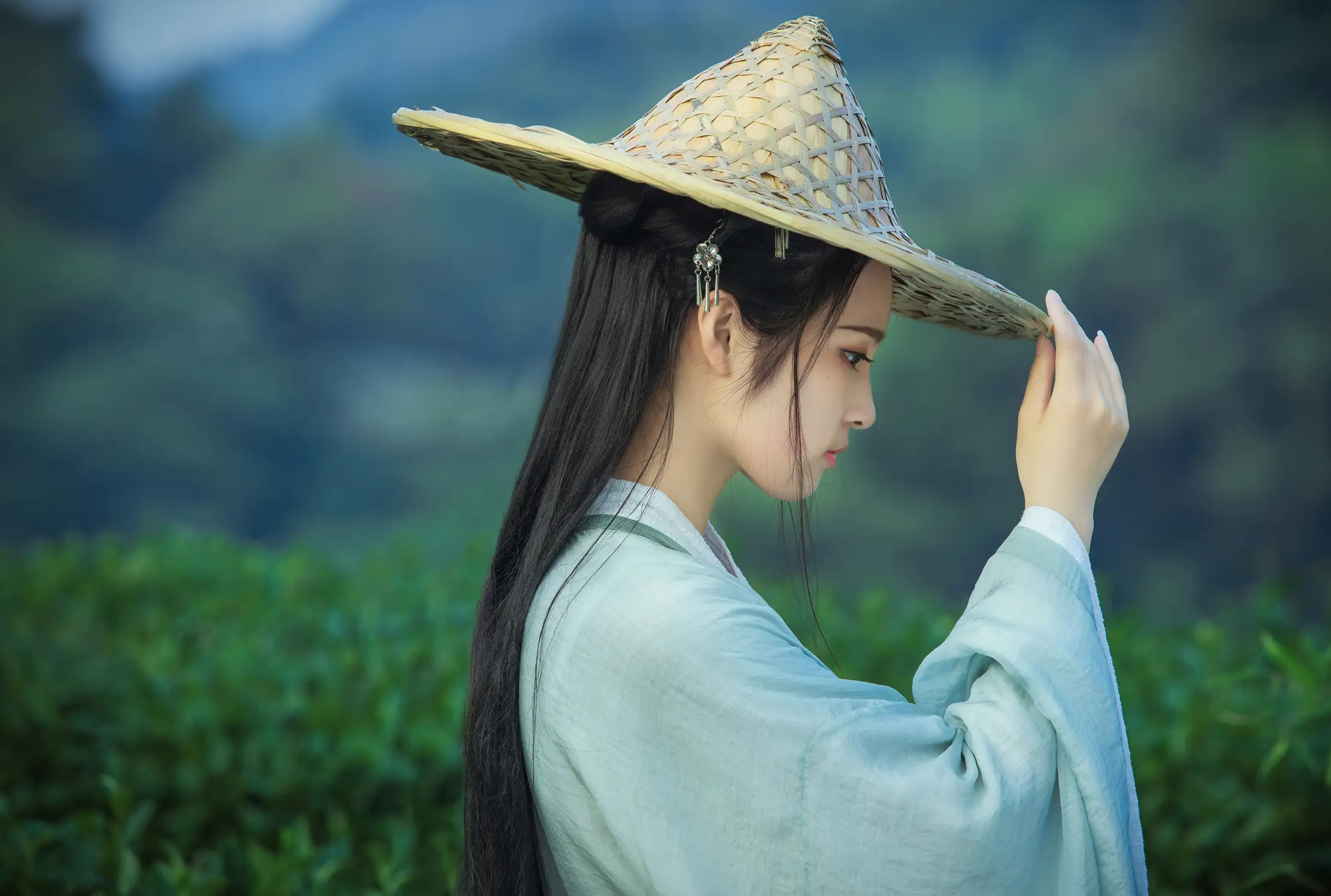 [艺图语] 2022.05.26 Vol.0986 – 茶山 一个白鹿#[32P]-26