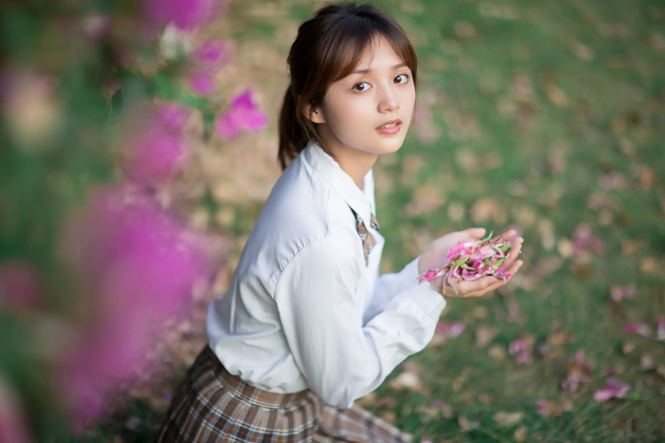 [艺图语] 2021.09.30 Vol.330 – 站台 雨文#[23P]-4