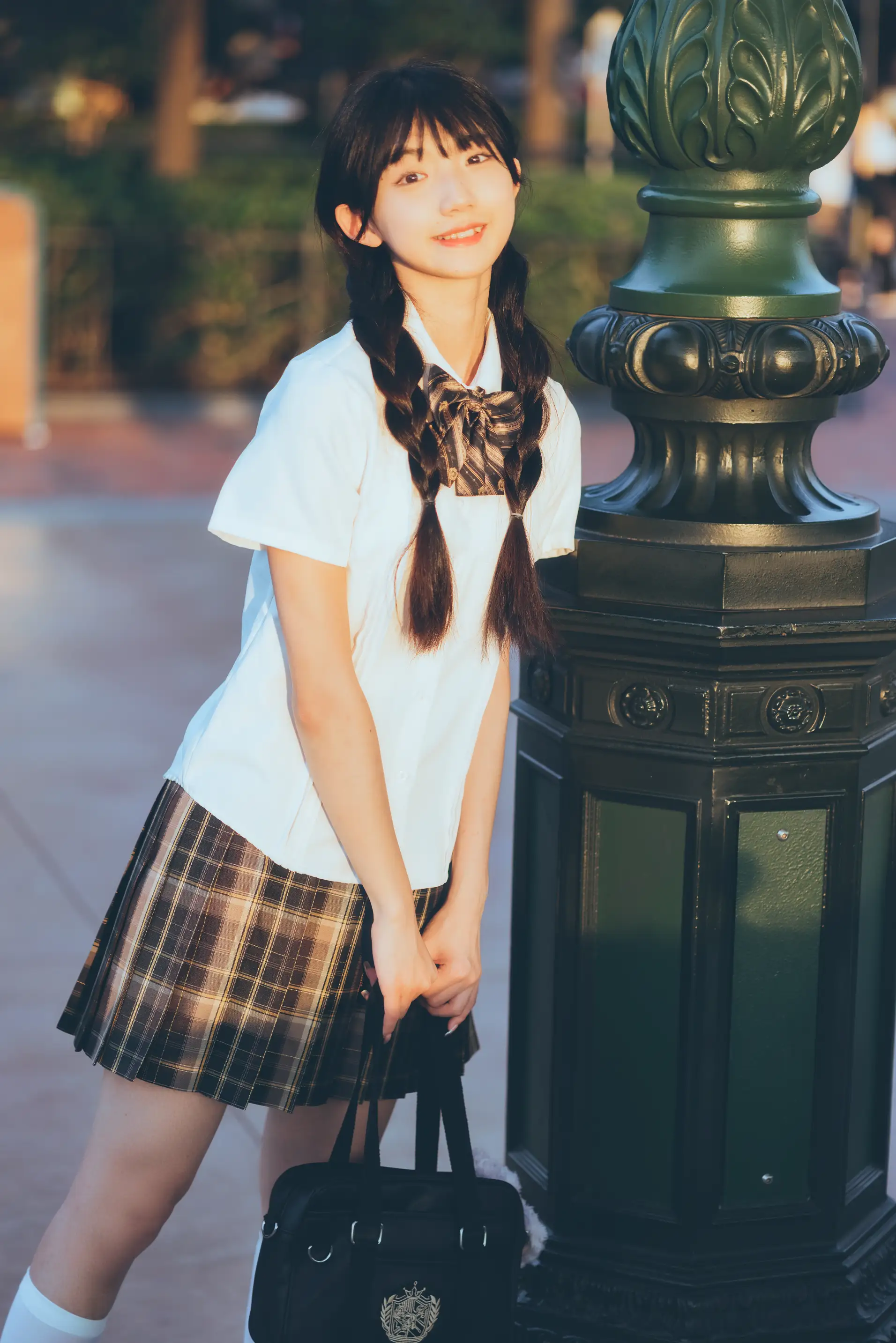 [艺图语] 2022.06.13 Vol.1165 – 迪士尼在逃JK 姚恩星_#[46P]-1