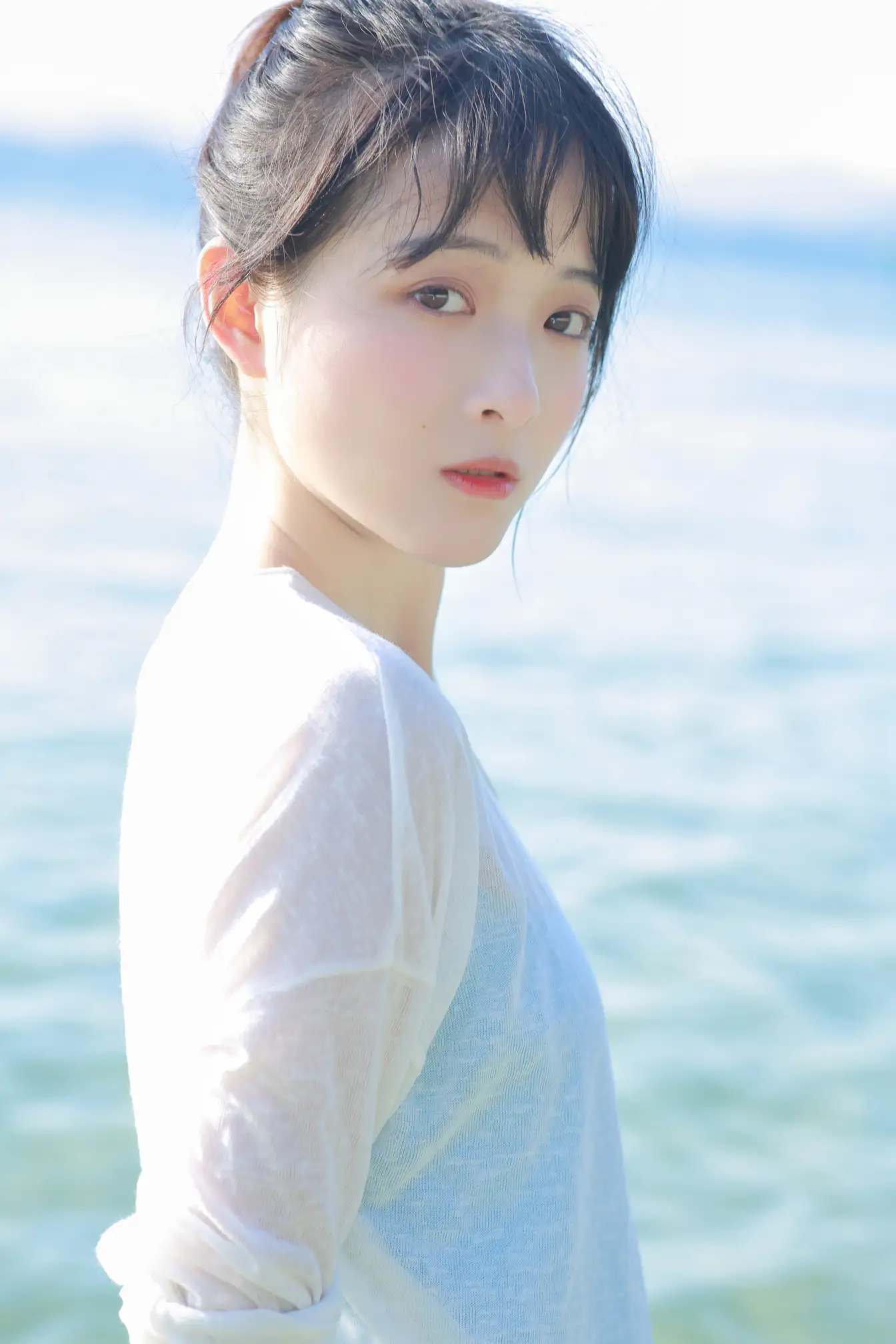 [艺图语] 2022.06.09 Vol.1125 – 海是可以触碰的蓝天 甜酒八号#[25P]-11