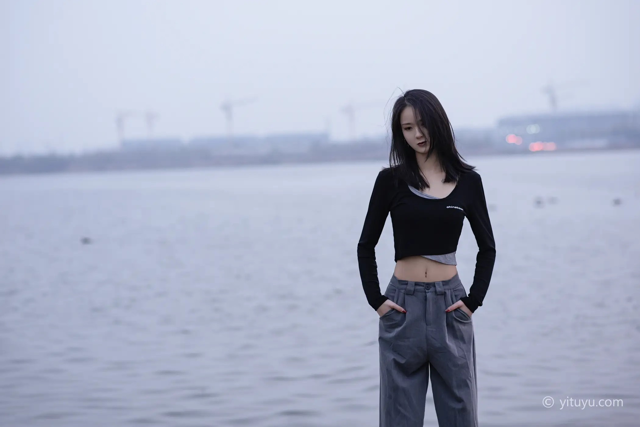[艺图语] 2021.07.16 Vol.094 – 天冷了 阿月#[26P]-13