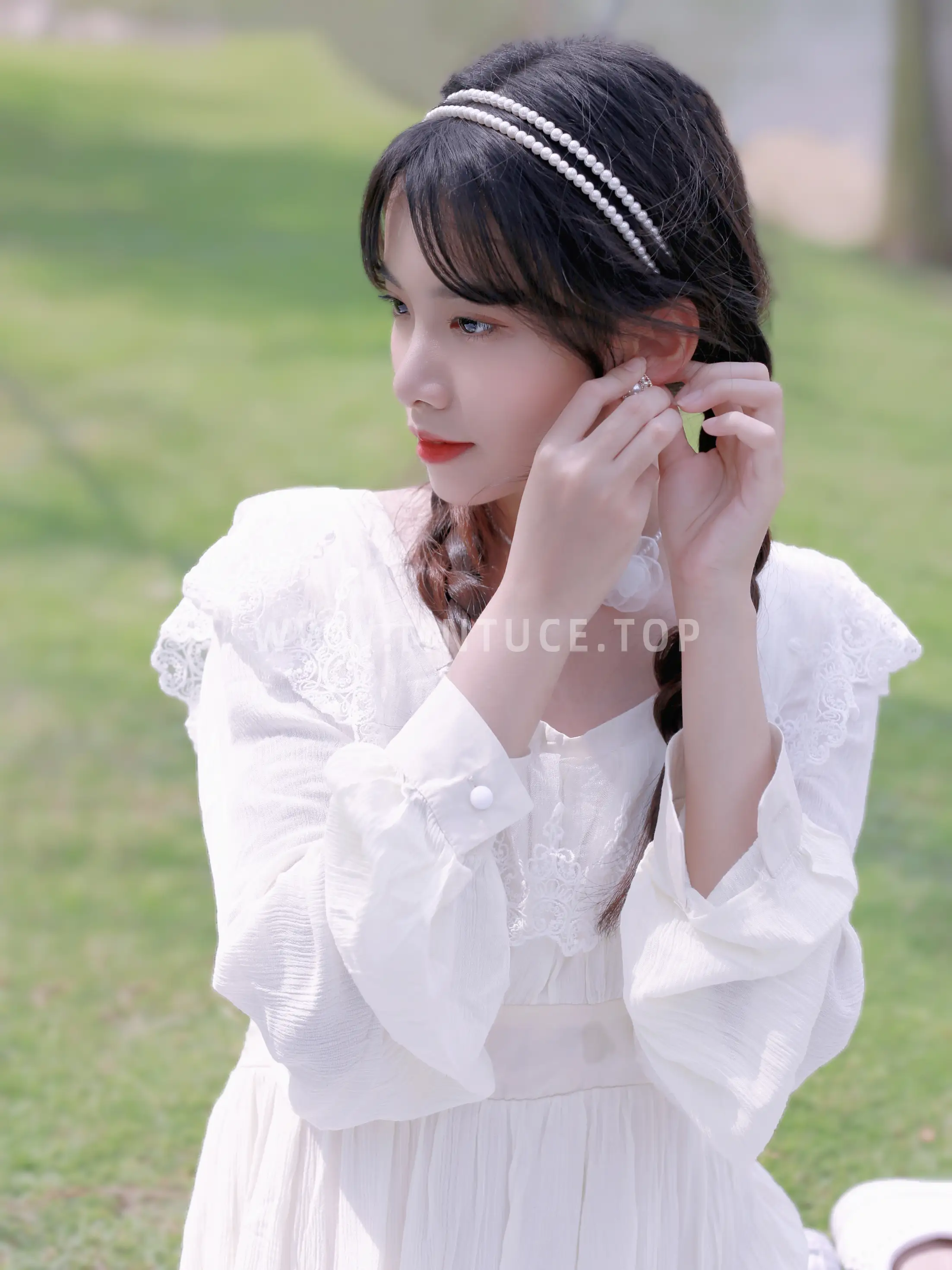 [艺图语] 2022.09.10 Vol.1919 – 温柔少女 小愉不是鱼#[24P]-18