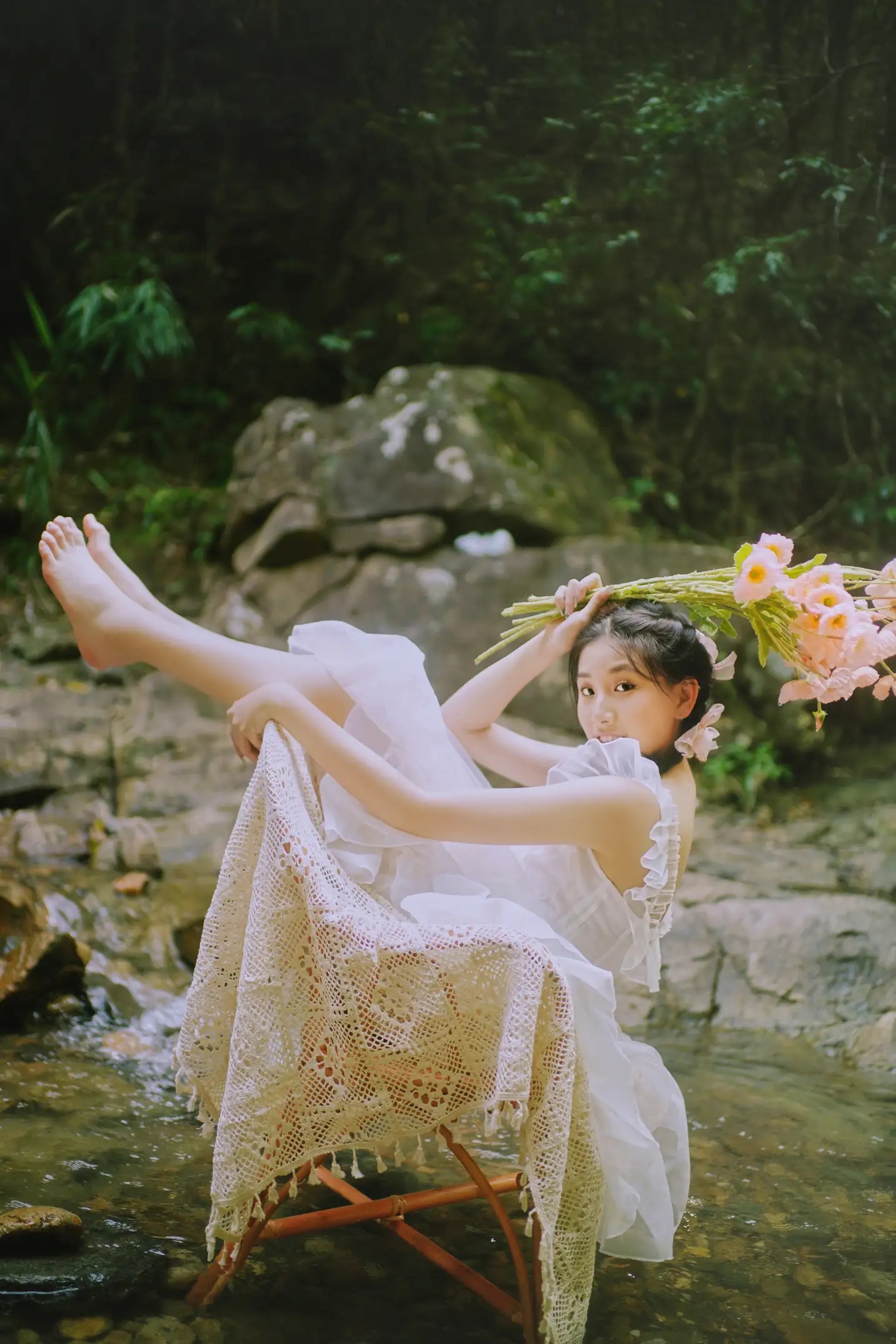 [艺图语] 2022.09.15 Vol.1959 – 溪流少女 小怡#[36P]-3