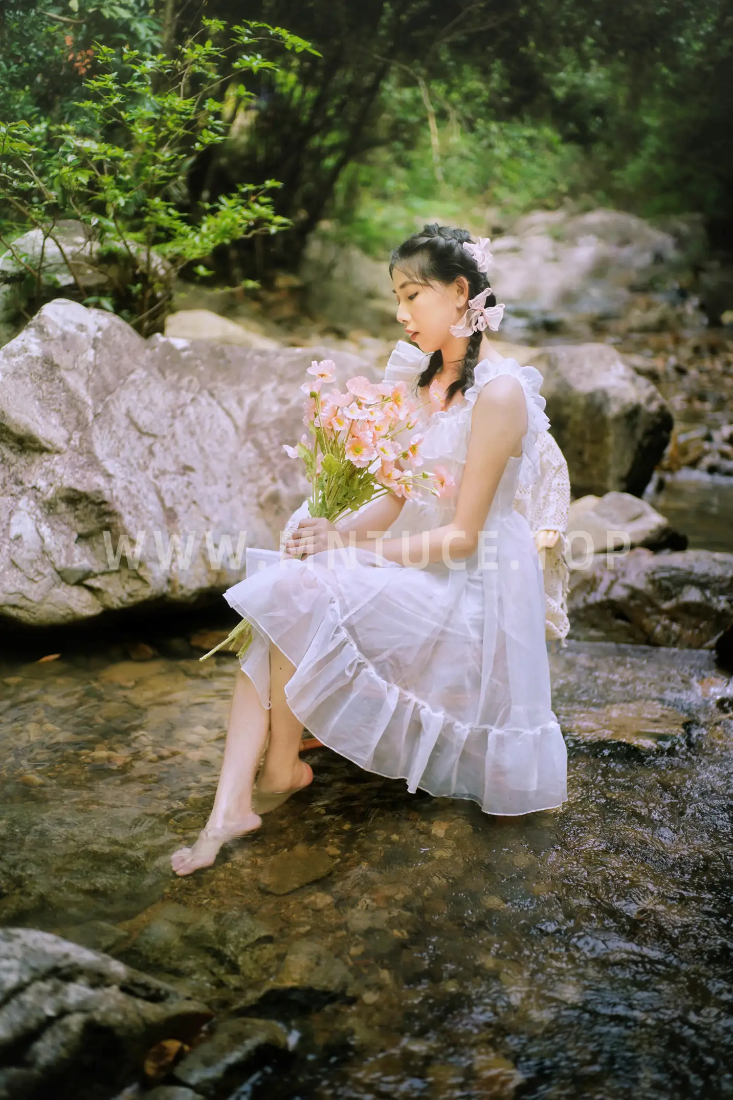 [艺图语] 2022.09.15 Vol.1959 – 溪流少女 小怡#[36P]-6
