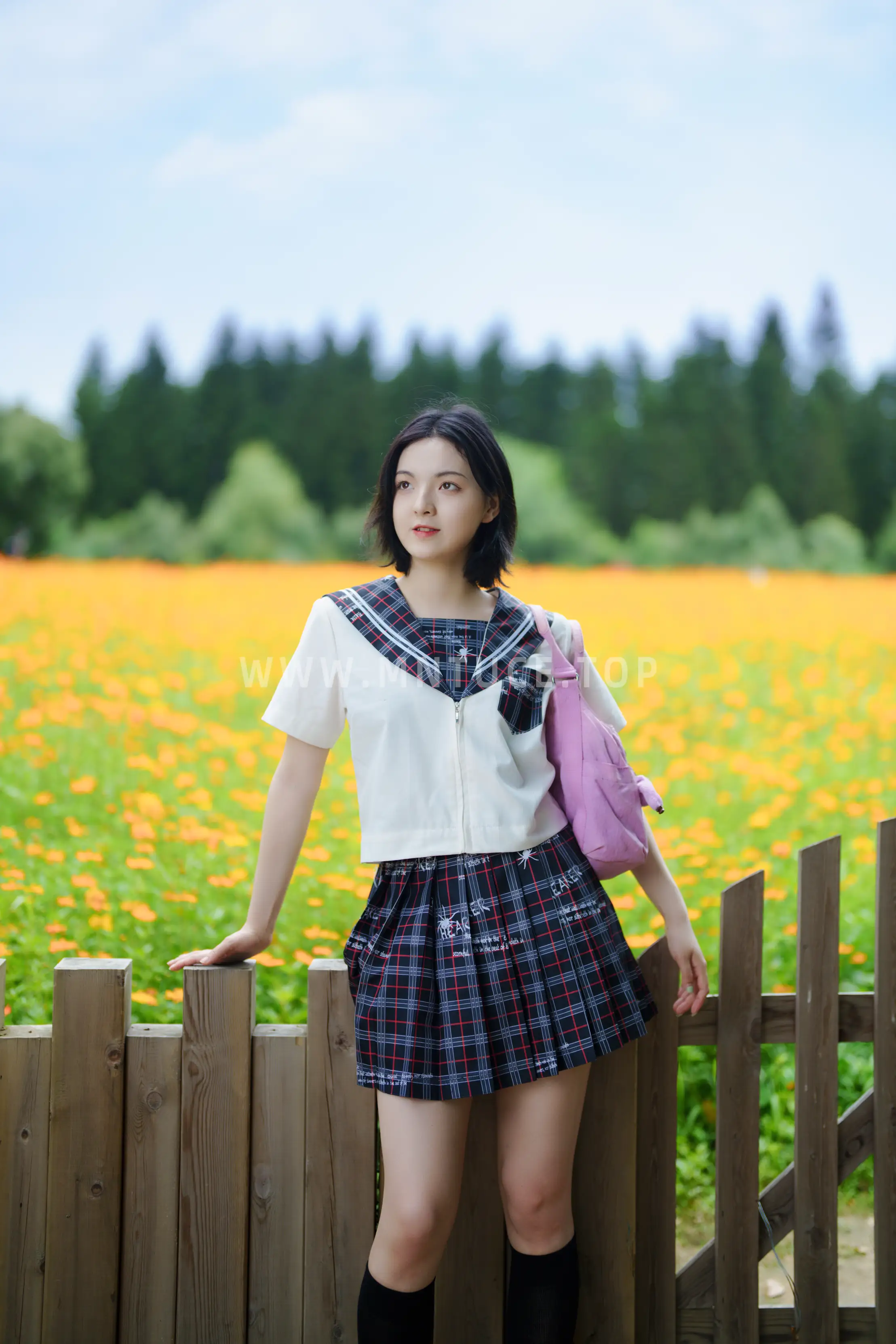 [艺图语] 2021.11.12 Vol.441 – 花田里的JK少女 dudu#[51P]-19