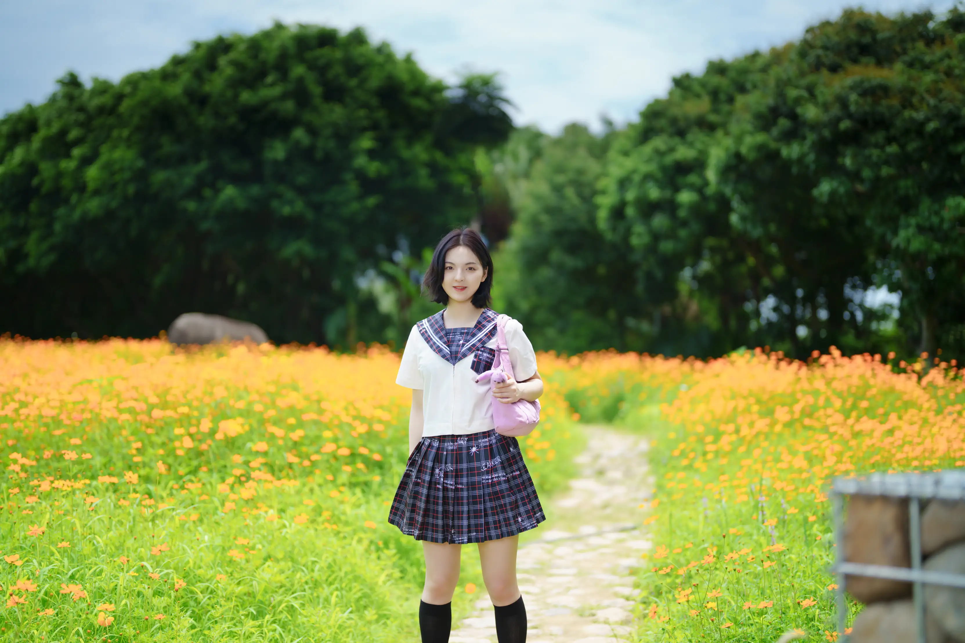 [艺图语] 2021.11.12 Vol.441 – 花田里的JK少女 dudu#[51P]-31