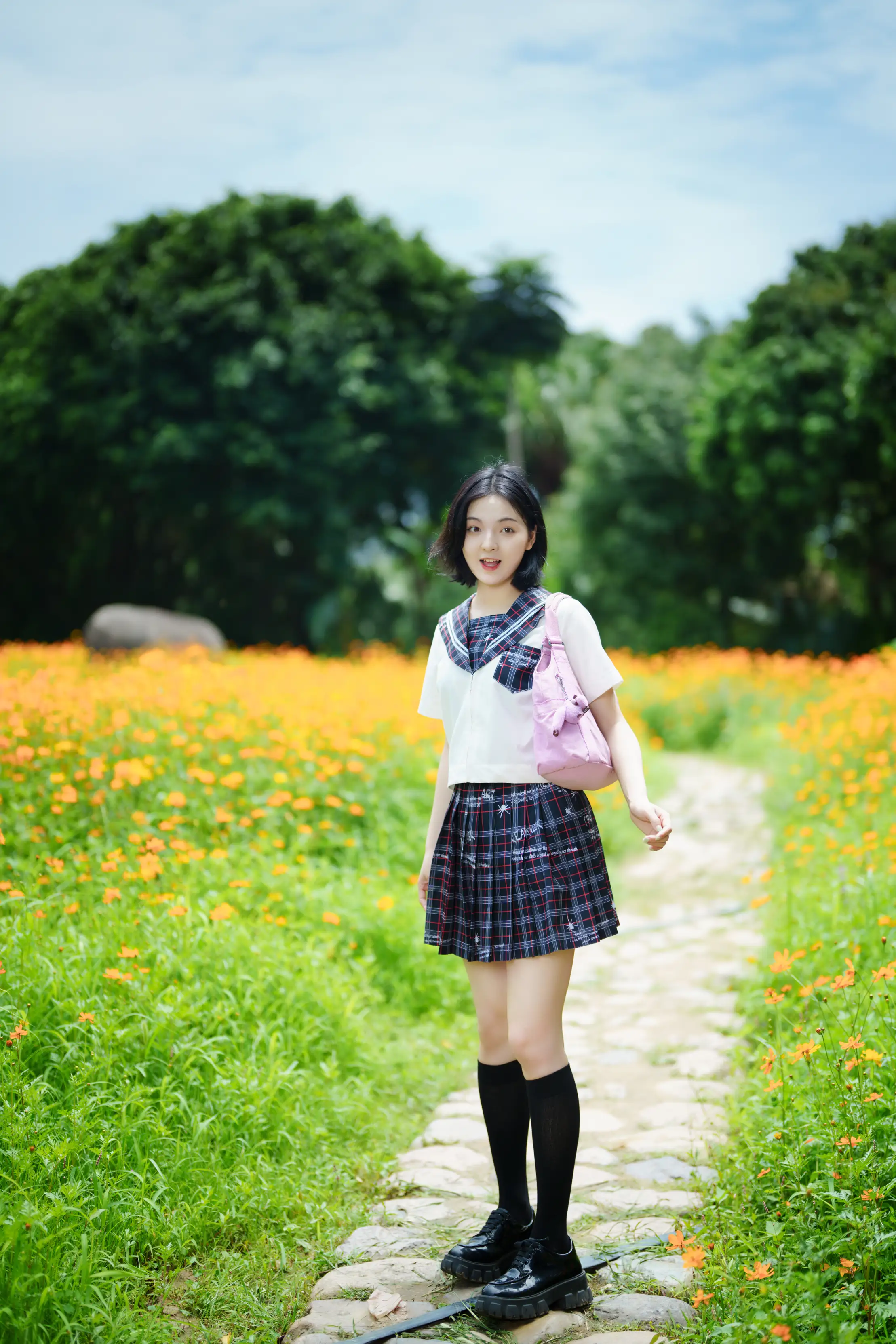 [艺图语] 2021.11.12 Vol.441 – 花田里的JK少女 dudu#[51P]-34