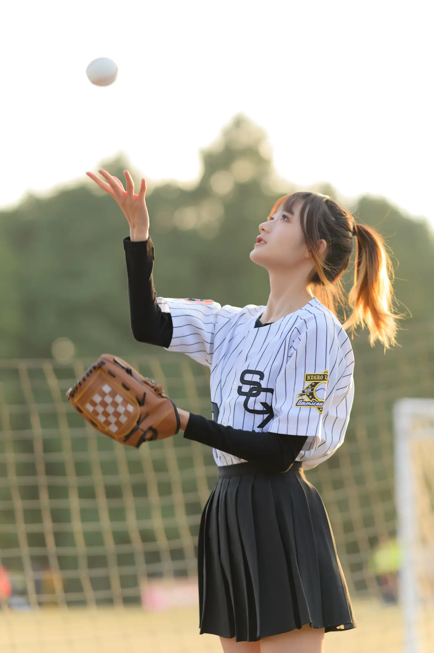[艺图语] 2022.07.07 Vol.1401 – 棒球少女 兔子Zzz不吃胡萝卜#[37P]-34