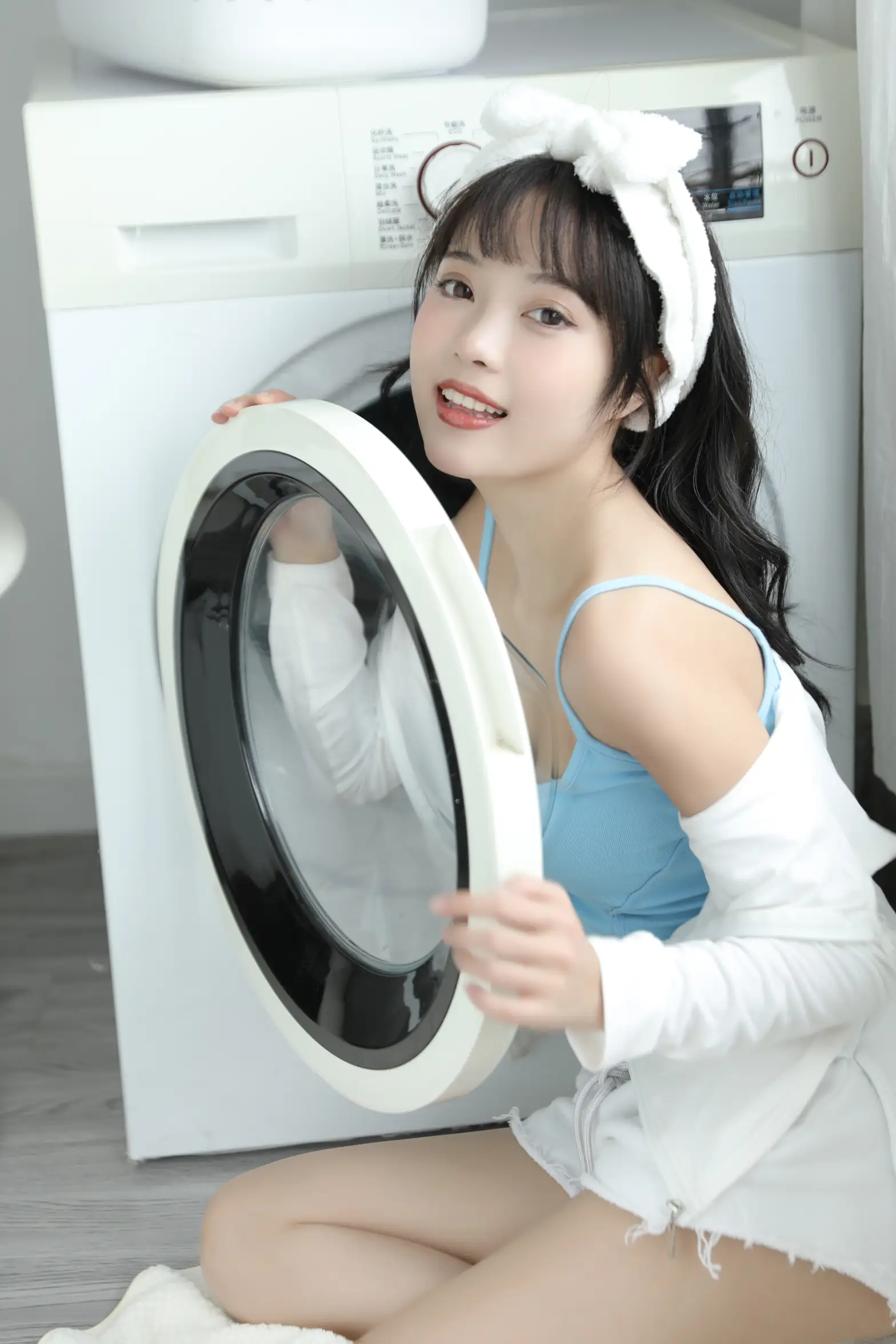 [艺图语] 2022.09.20 Vol.1999 – 夏日酣甜午后 小薇人儿#[37P]-7