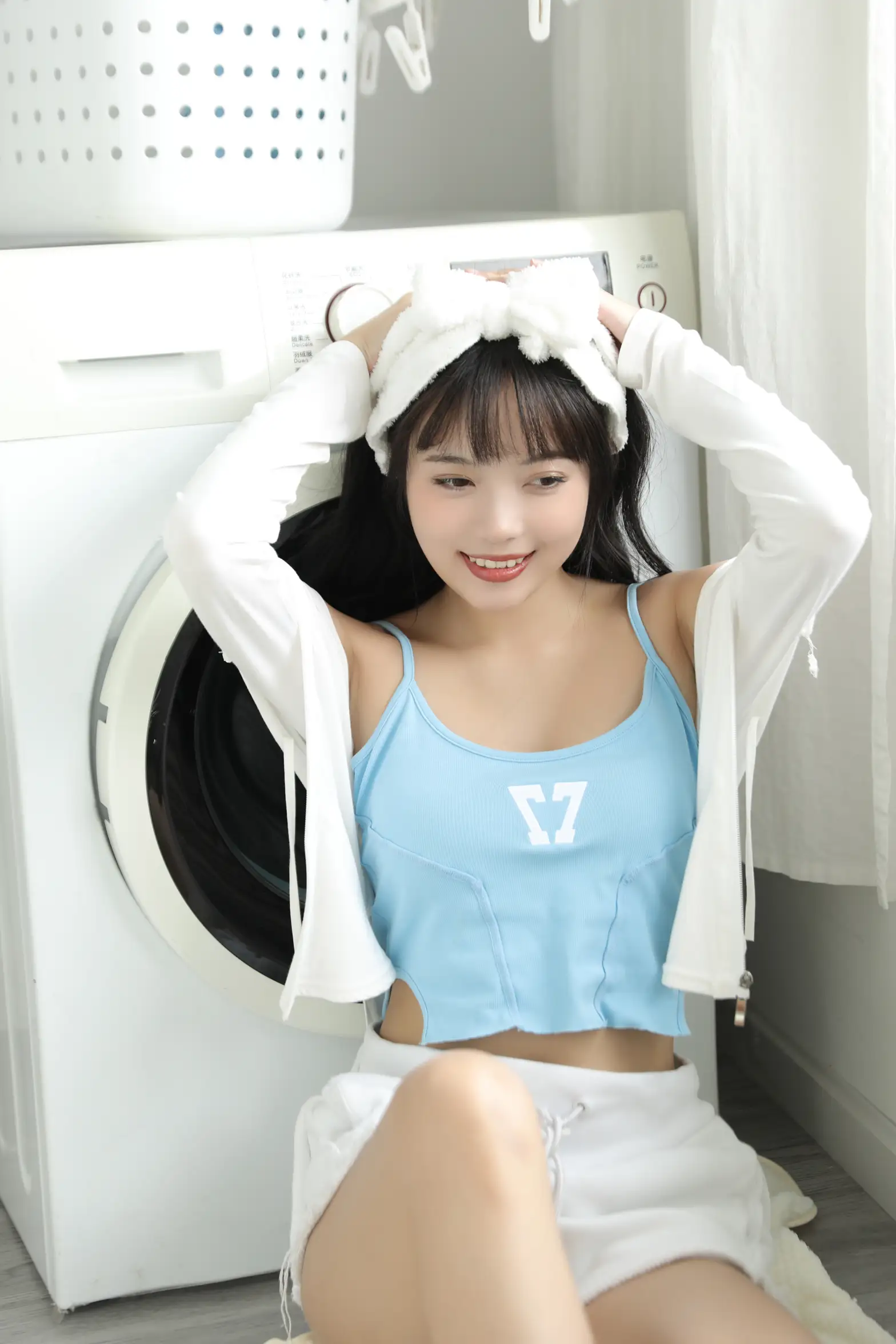 [艺图语] 2022.09.20 Vol.1999 – 夏日酣甜午后 小薇人儿#[37P]-10