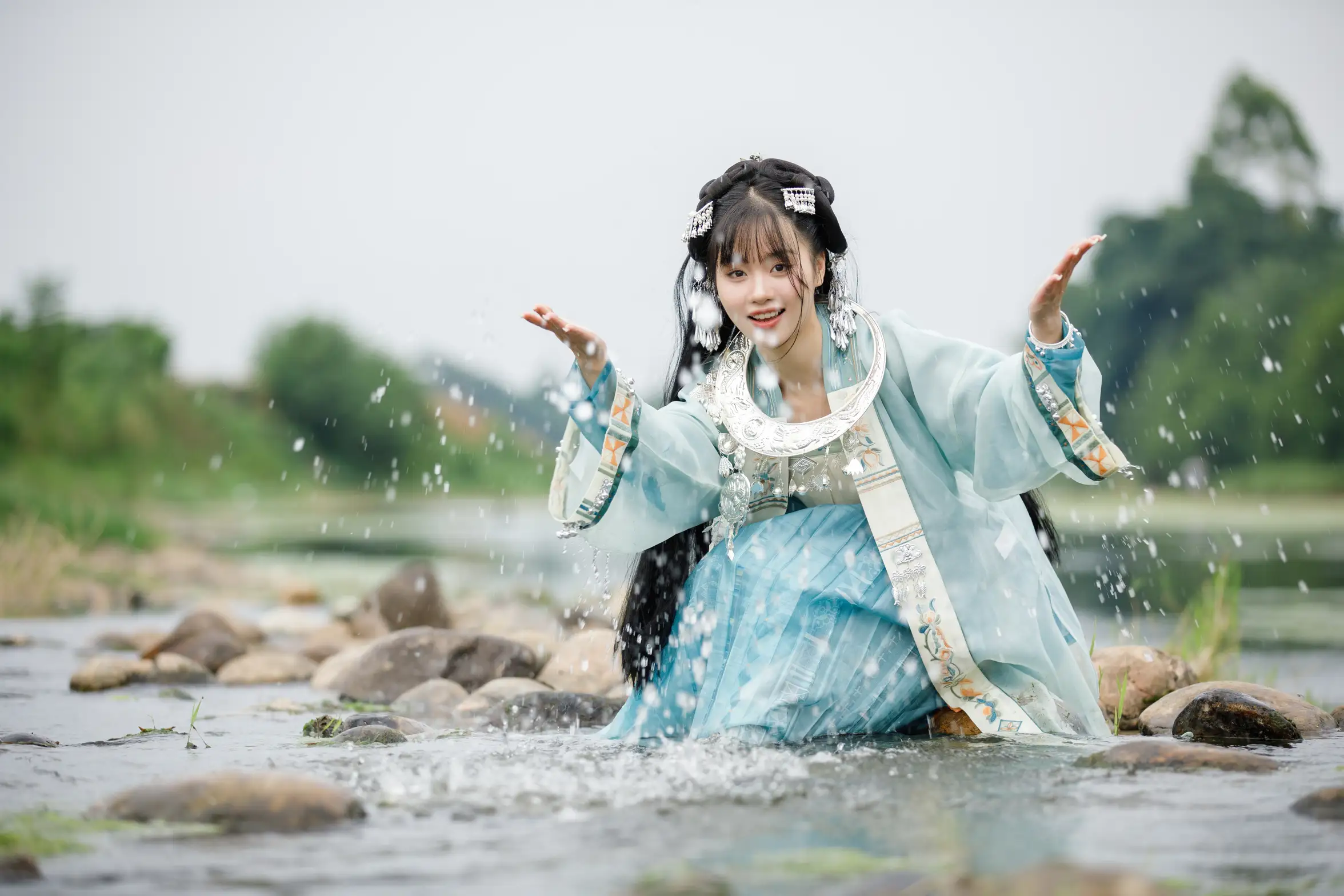 [艺图语] 2022.09.09 Vol.1906 – 苗疆少女 王大可#[22P]-22