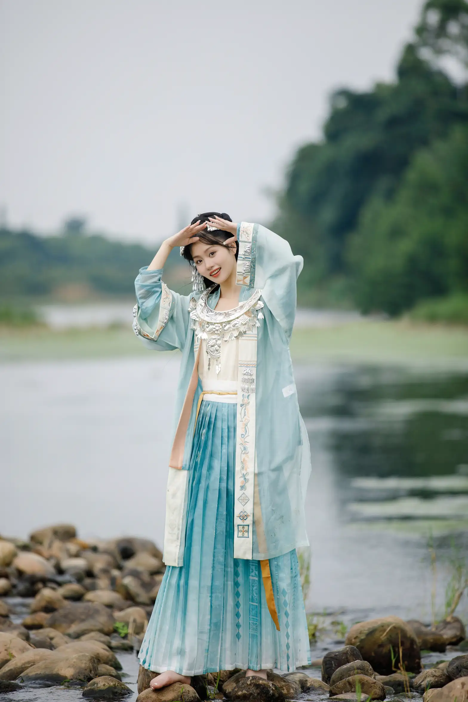 [艺图语] 2022.09.09 Vol.1906 – 苗疆少女 王大可#[22P]-4