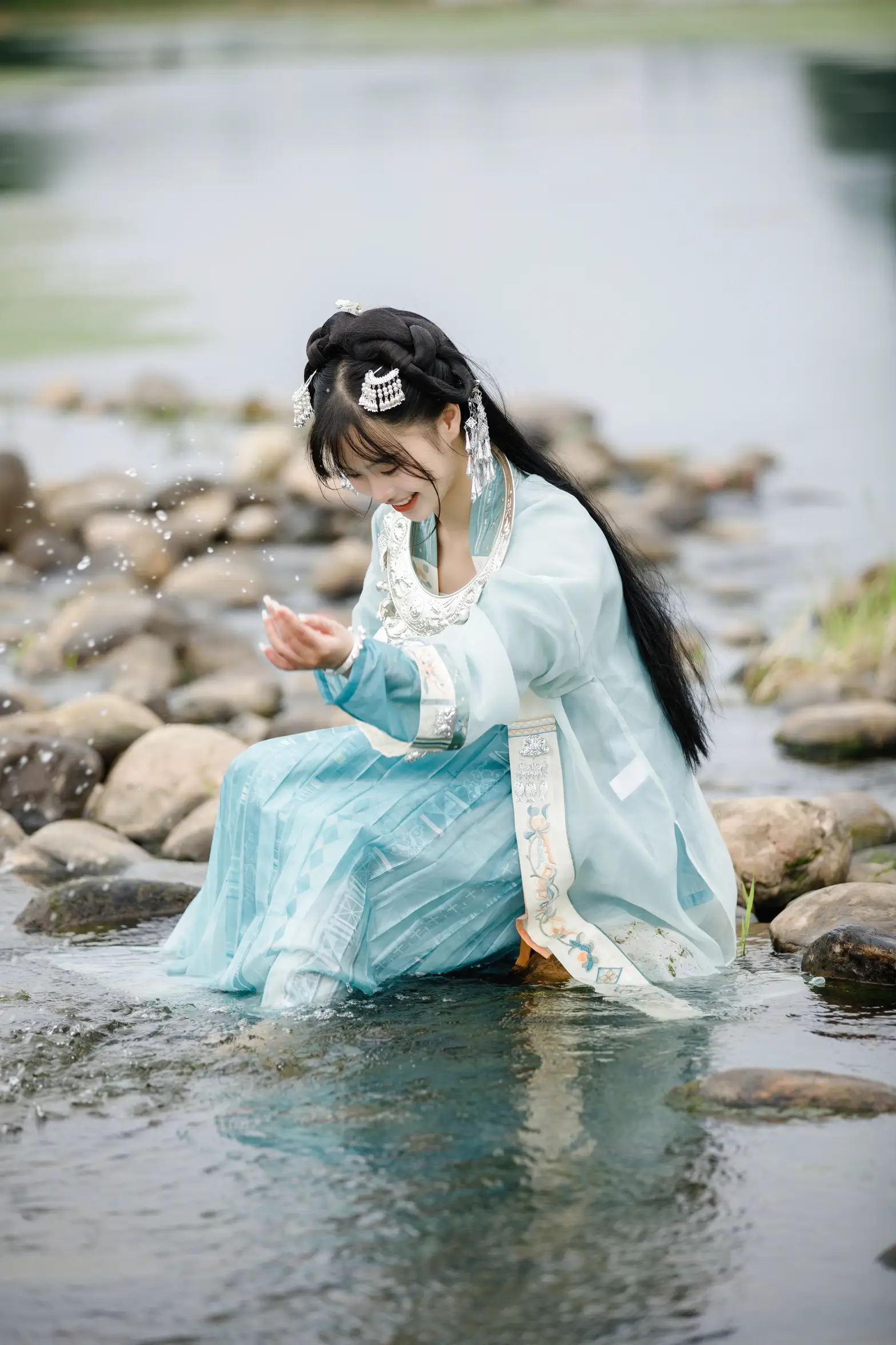 [艺图语] 2022.09.09 Vol.1906 – 苗疆少女 王大可#[22P]-8