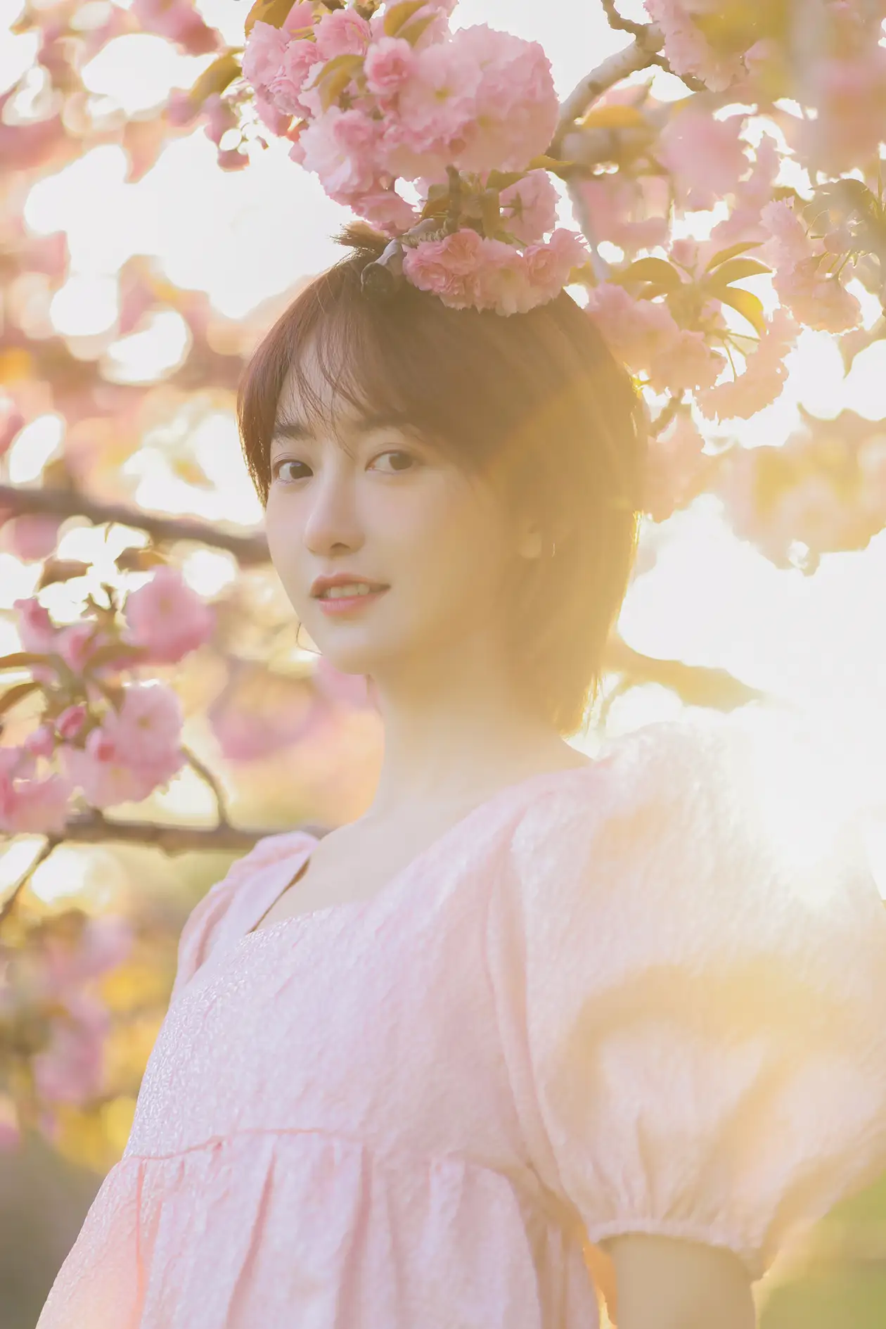 [艺图语] 2022.07.08 Vol.1421 – 樱落 程凡#[21P]-1