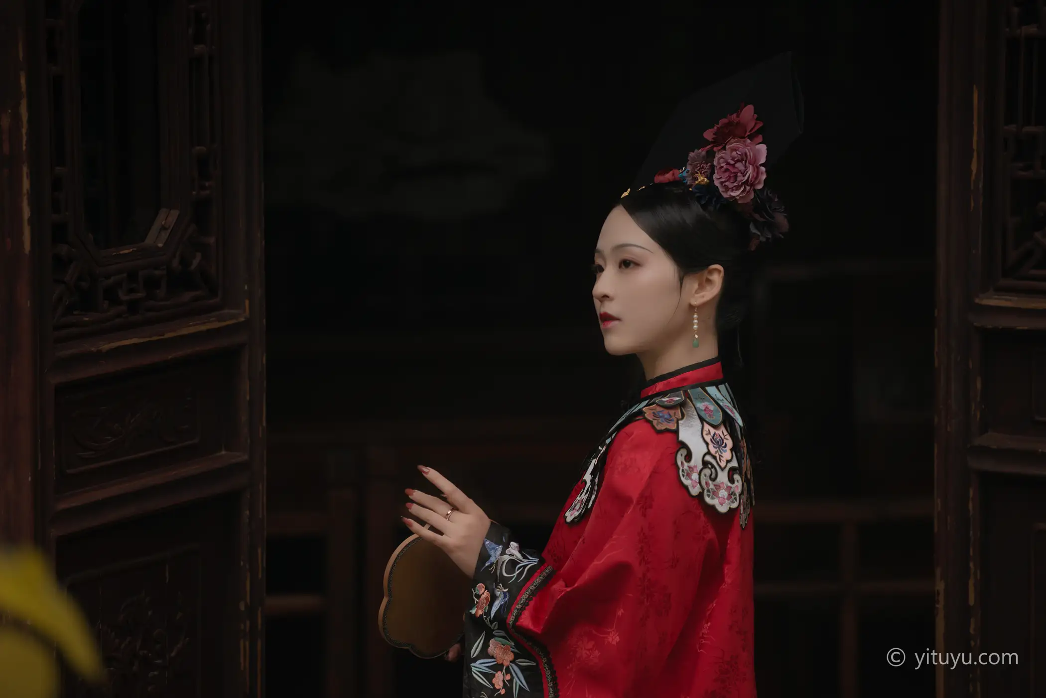 [艺图语] 2021.08.10 Vol.113 – 晚秋 苏苏#[34P]-11