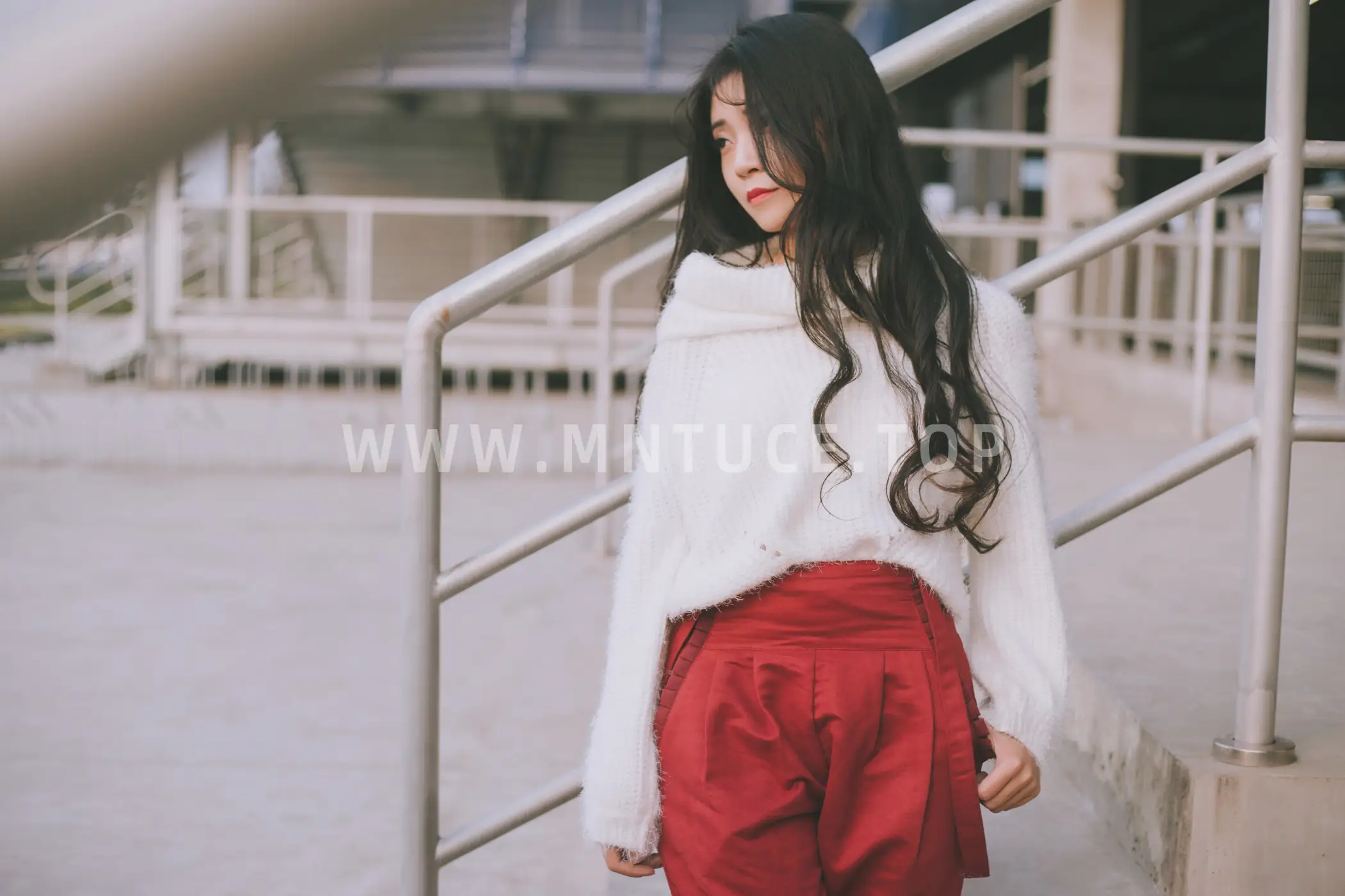[艺图语] 2022.05.20 Vol.0941 – 做自己 婷哥#[27P]-14