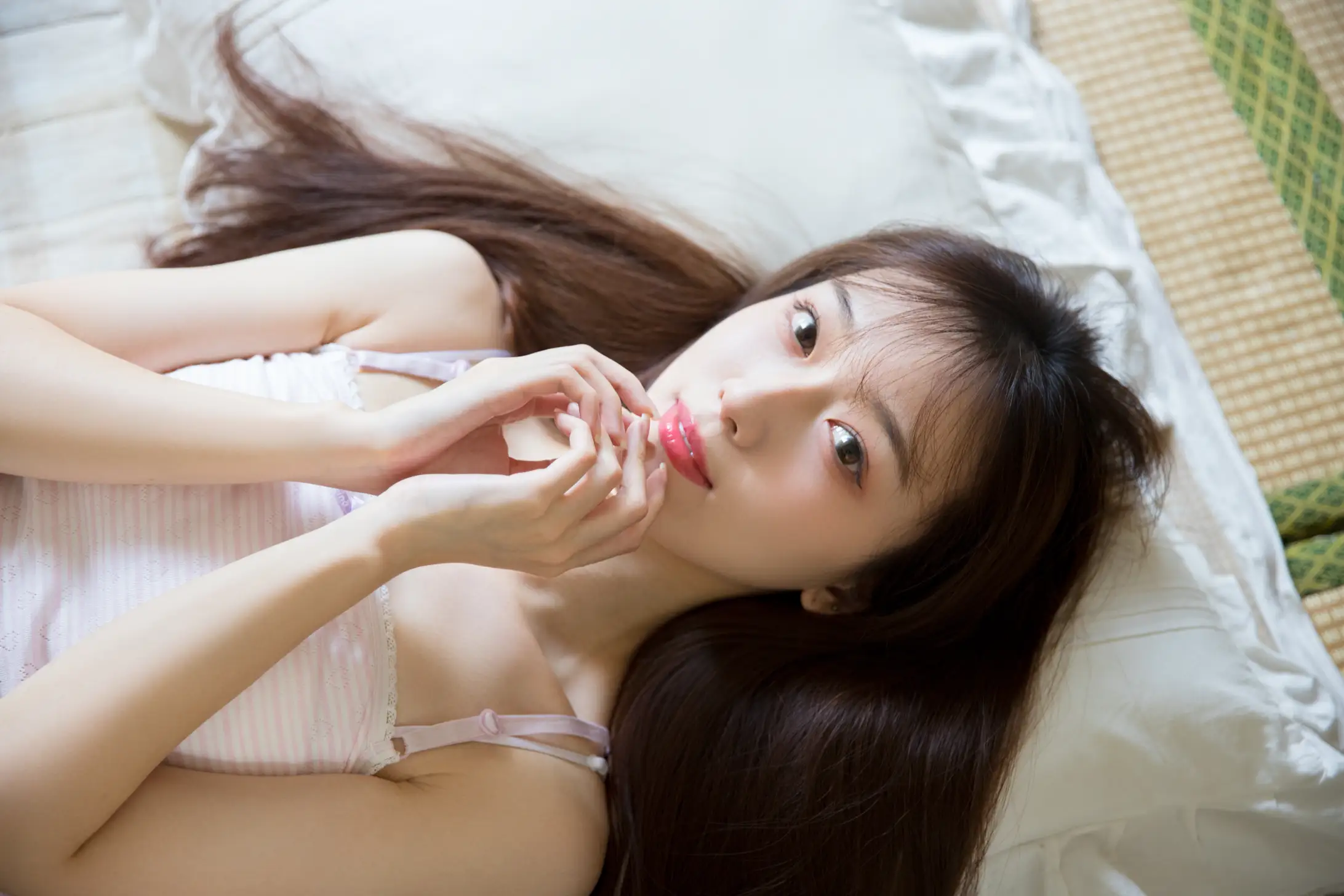 [艺图语] 2021.11.13 Vol.444 – 草莓的味道 KK#[23P]-18