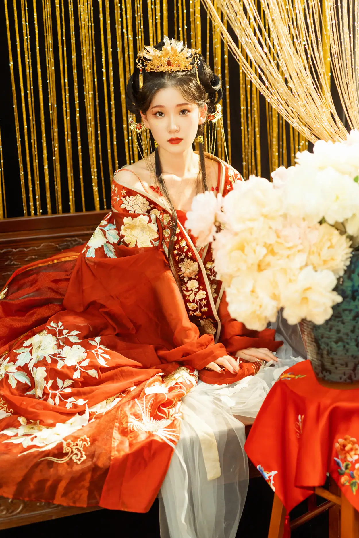 [艺图语] 2022.09.05 Vol.1873 – 红衣娘子 相望回首喵喵喵#[48P]-10