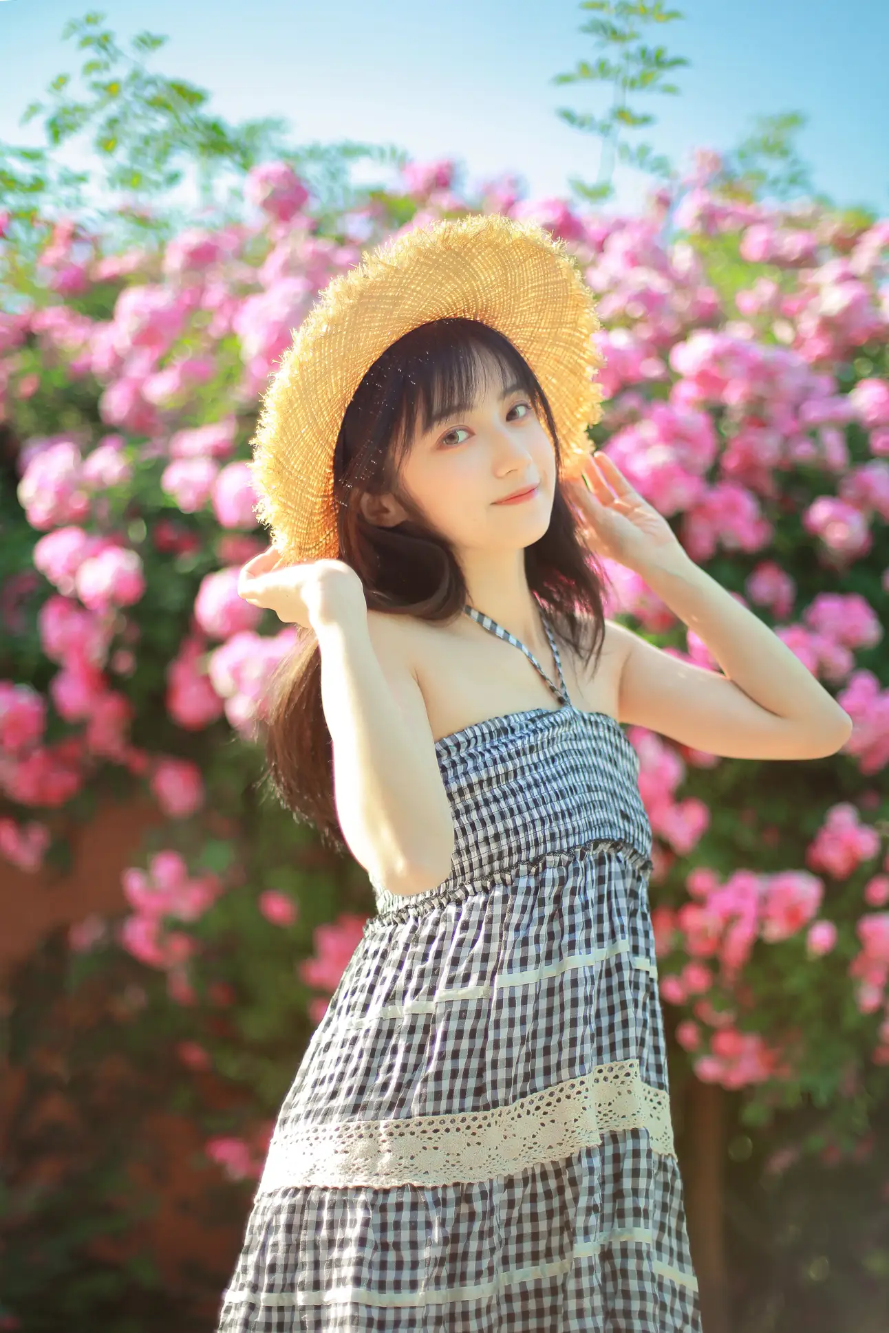[艺图语] 2022.05.18 Vol.0917 – 蔷薇迟开 月半了吧#[28P]-16