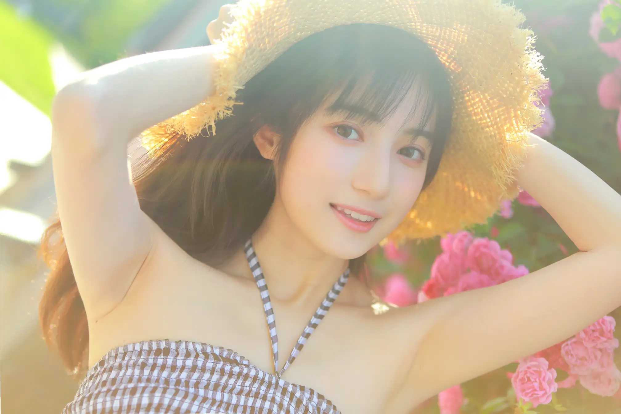 [艺图语] 2022.05.18 Vol.0917 – 蔷薇迟开 月半了吧#[28P]-20