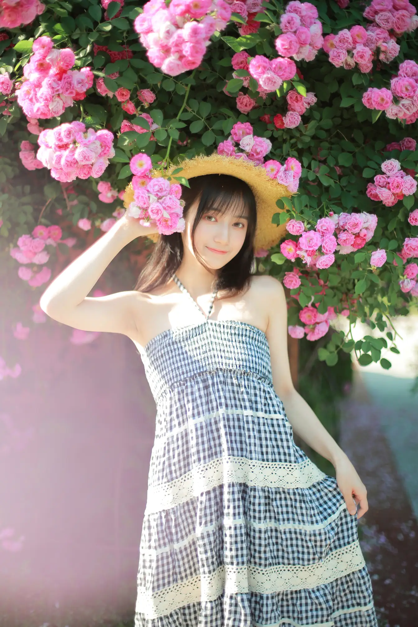 [艺图语] 2022.05.18 Vol.0917 – 蔷薇迟开 月半了吧#[28P]-23