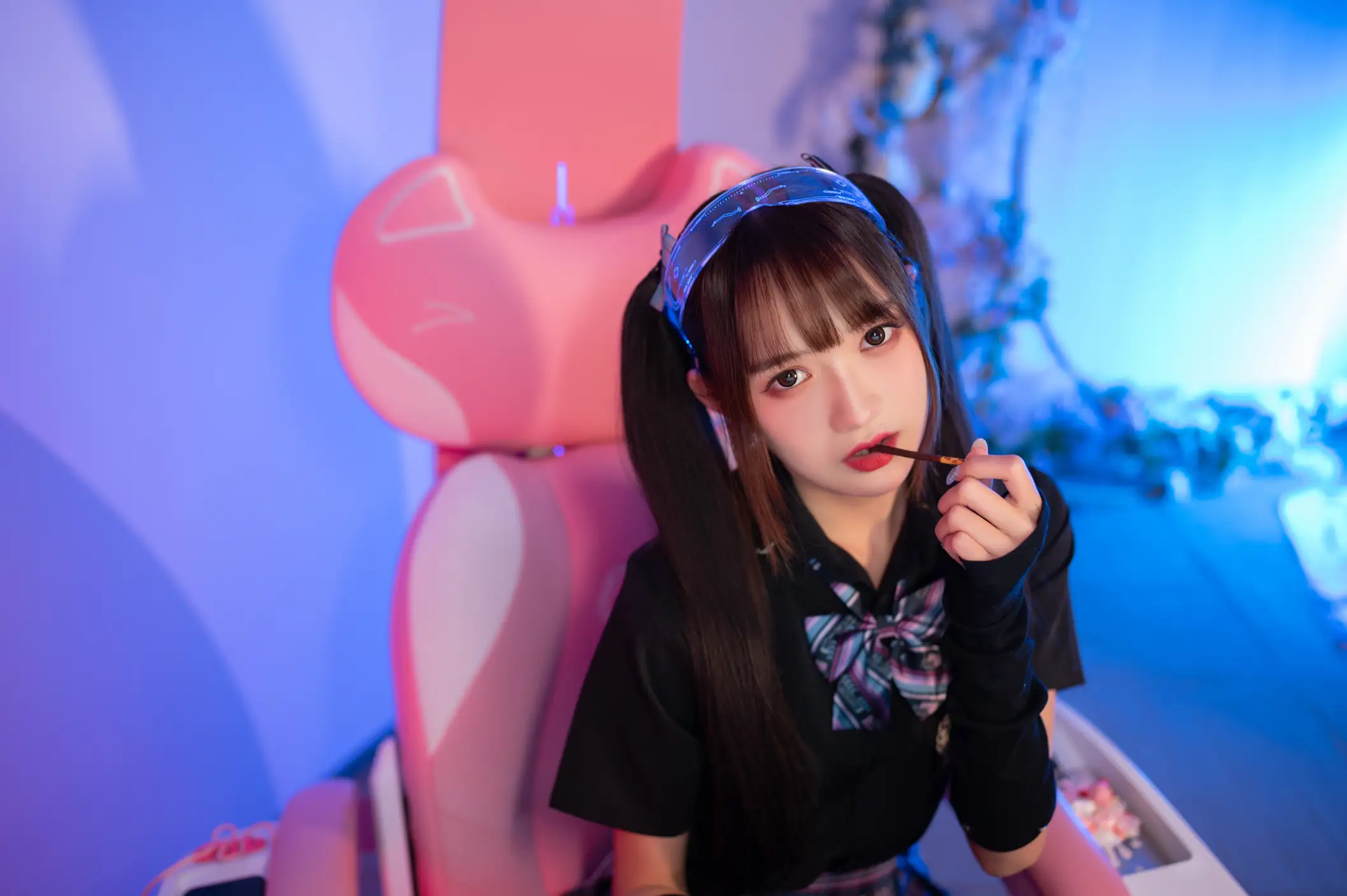 [艺图语] 2022.06.09 Vol.1123 – 电竞少女 兔子Zzz不吃胡萝卜#[22P]-17