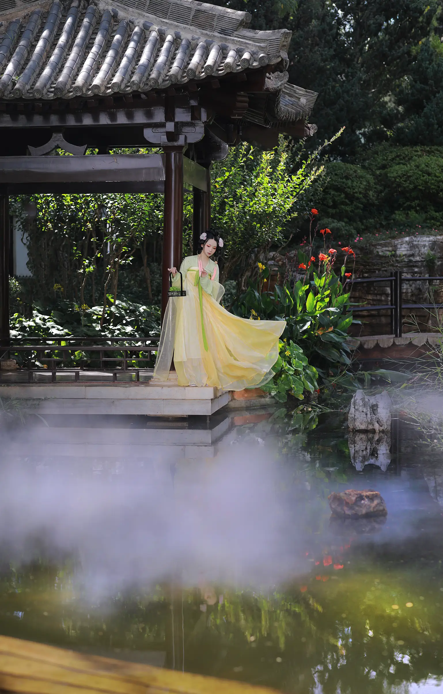 [YITUYU] 2022.09.08 Vol.1903 – If you have nothing else to worry about Flowers independence#[33P]-1