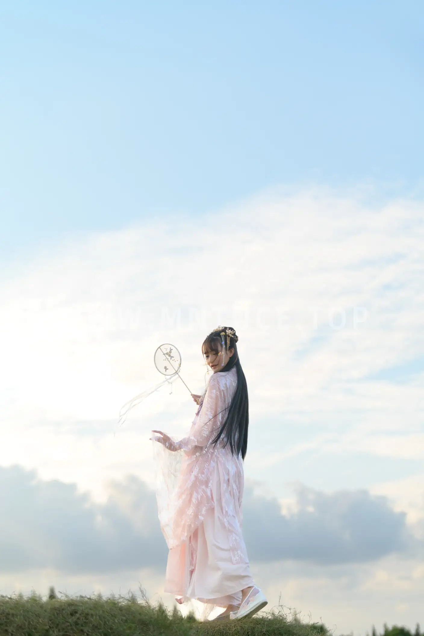 [艺图语] 2022.07.16 Vol.1497 – 伊人 兔子Zzz不吃胡萝卜#[26P]-19