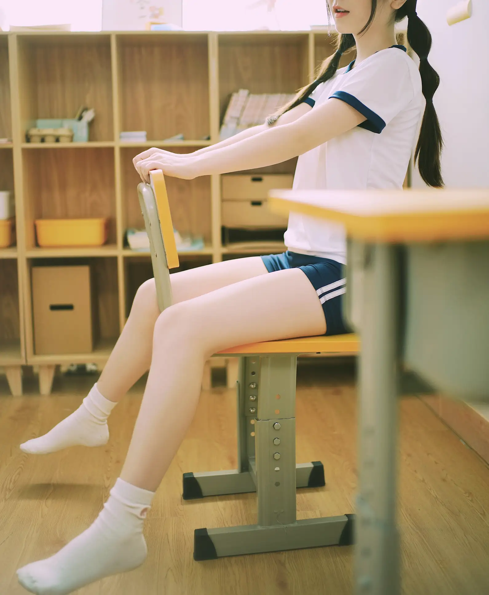[艺图语] 2022.06.17 Vol.1205 – 青春教室 萌萌#[24P]-4