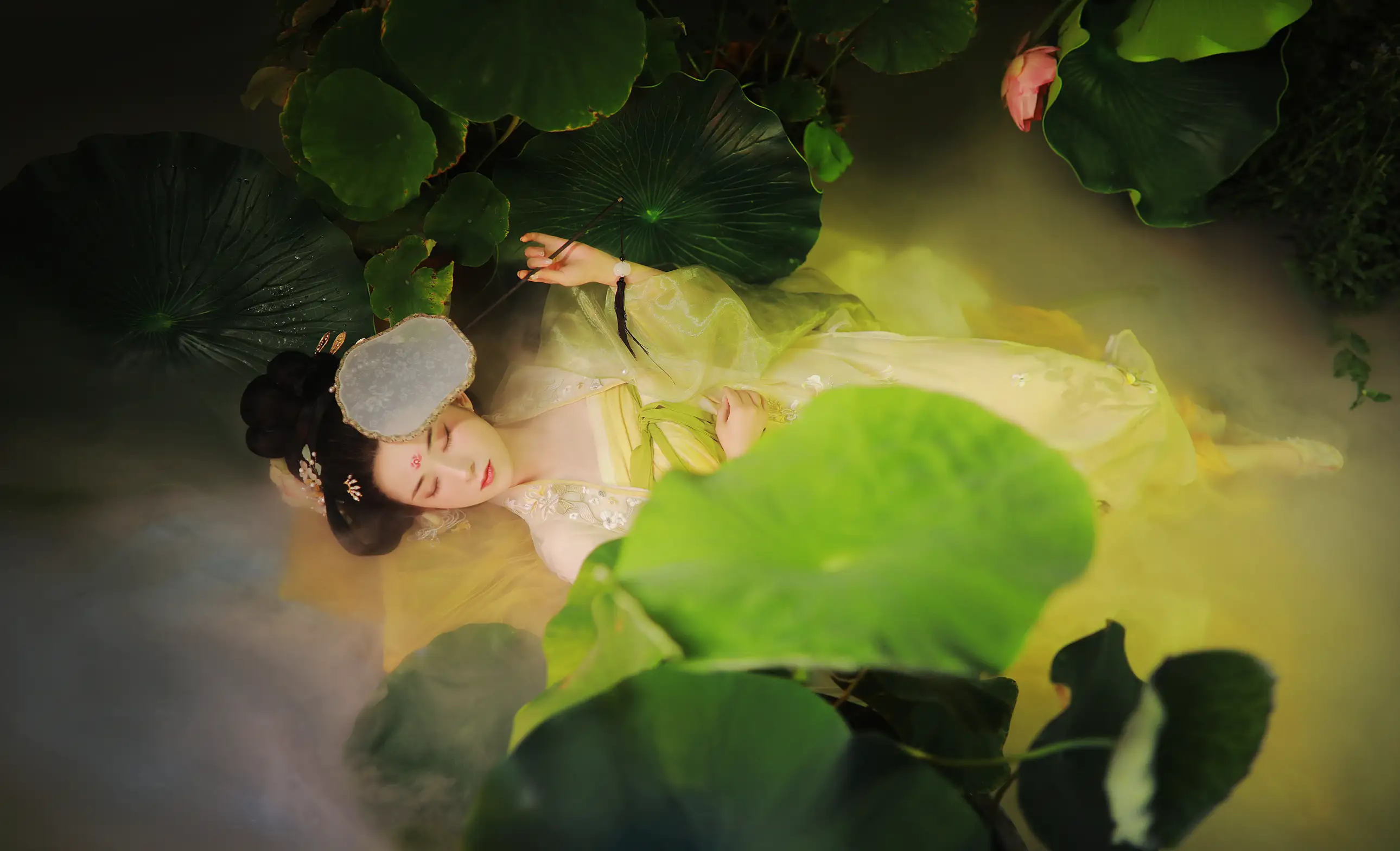 [YITUYU] 2022.09.09 Vol.1912 – Yunxiang clothes and flowers Xiangrong Ye Qingqiu#[32P]-1